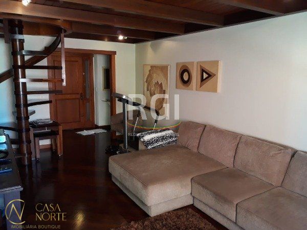 Cobertura à venda com 4 quartos, 368m², 2 suítes, 4 vagas, Rua Assunção no bairro Jardim Lindóia em Porto Alegre