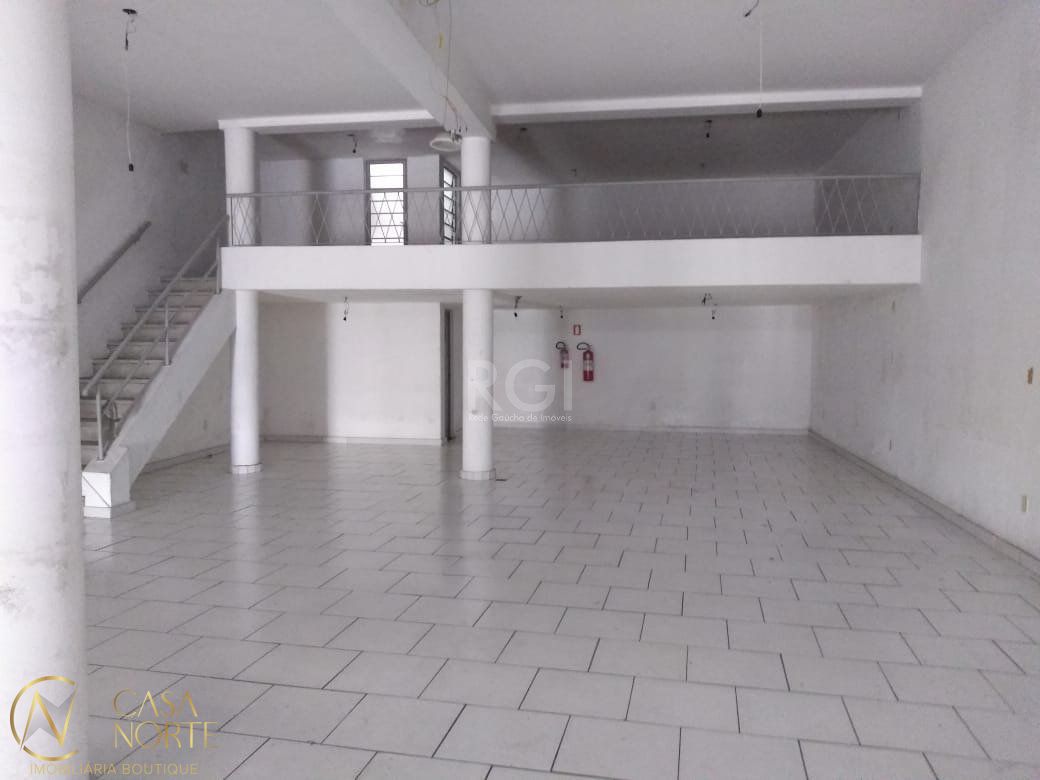 Loja à venda , 300m², Avenida Farrapos no bairro Floresta em Porto Alegre