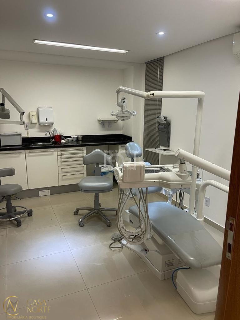Sala Comercial à venda , 66m², Avenida Alberto Bins no bairro Floresta em Porto Alegre