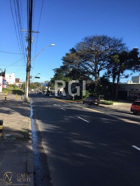 Terreno à venda  com 611m², Avenida Saturnino de Brito no bairro Vila Jardim em Porto Alegre