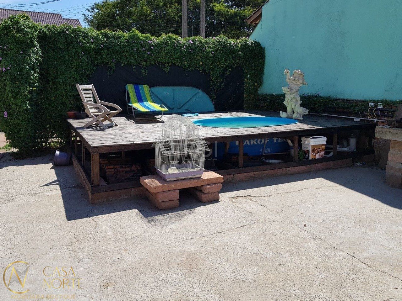 Casa à venda com 1 quarto, 108m², 1 suíte, Avenida Vinte e um de Abril, 41 no bairro Sarandi em Porto Alegre