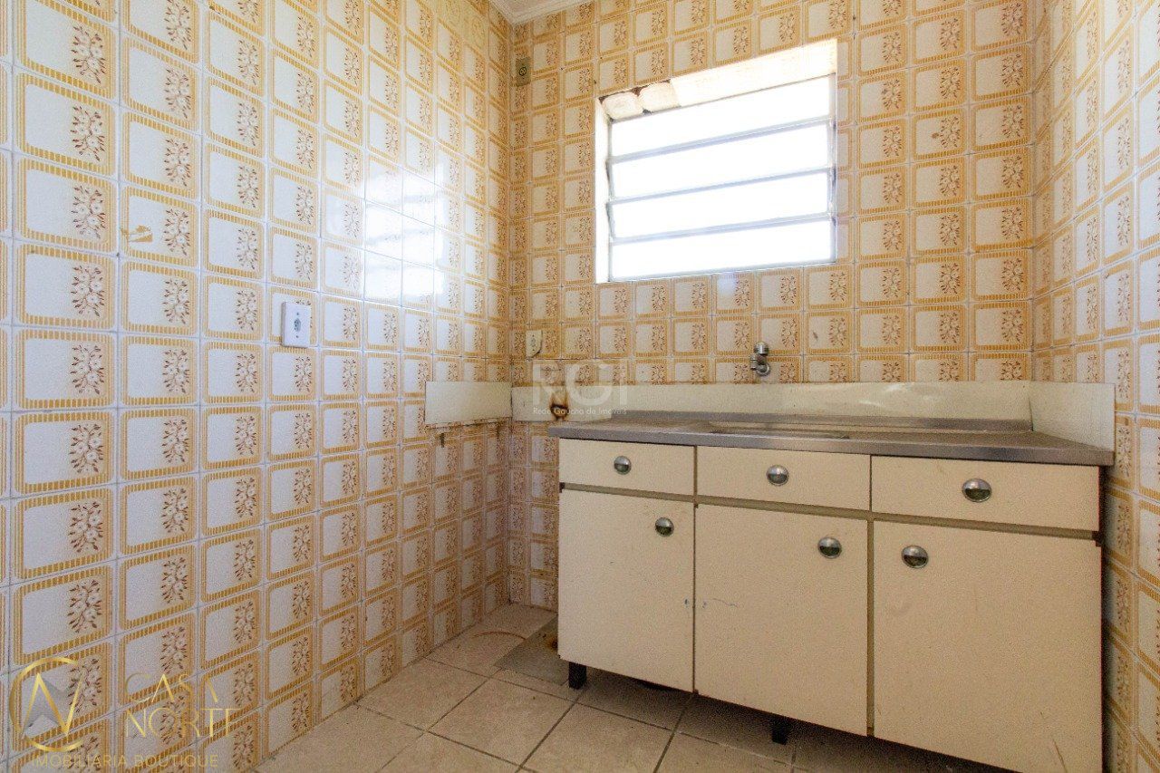 Kitnet à venda com 1 quarto, 27m², Avenida Rocio no bairro Vila João Pessoa em Porto Alegre