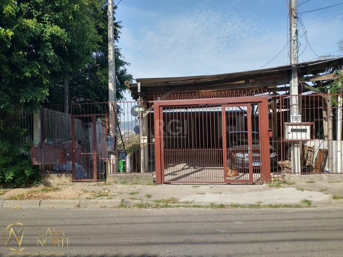 Casa à venda com 3 quartos, 10m², Rua Jarbas Siqueira Pereira no bairro Jardim Carvalho em Porto Alegre