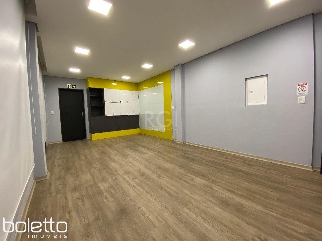 Imóvel Comercial de 650m² no bairro Partenon, em Porto Alegre | Eu Corretor
