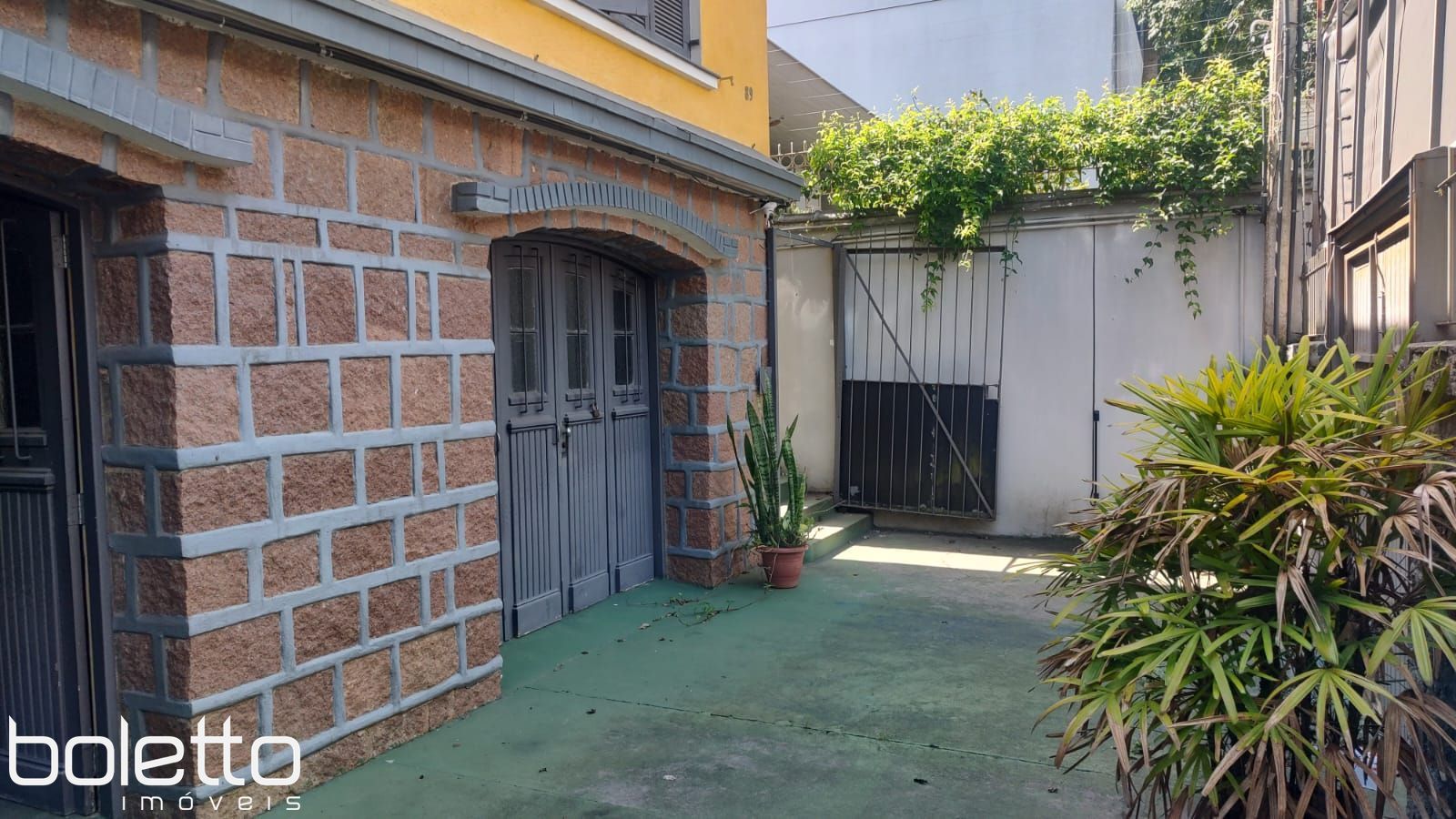 Imóvel Comercial de 2 quartos, 330m² no bairro Petrópolis, em Porto Alegre | Eu Corretor