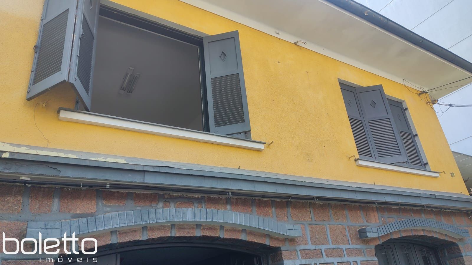 Imóvel Comercial de 2 quartos, 330m² no bairro Petrópolis, em Porto Alegre | Eu Corretor