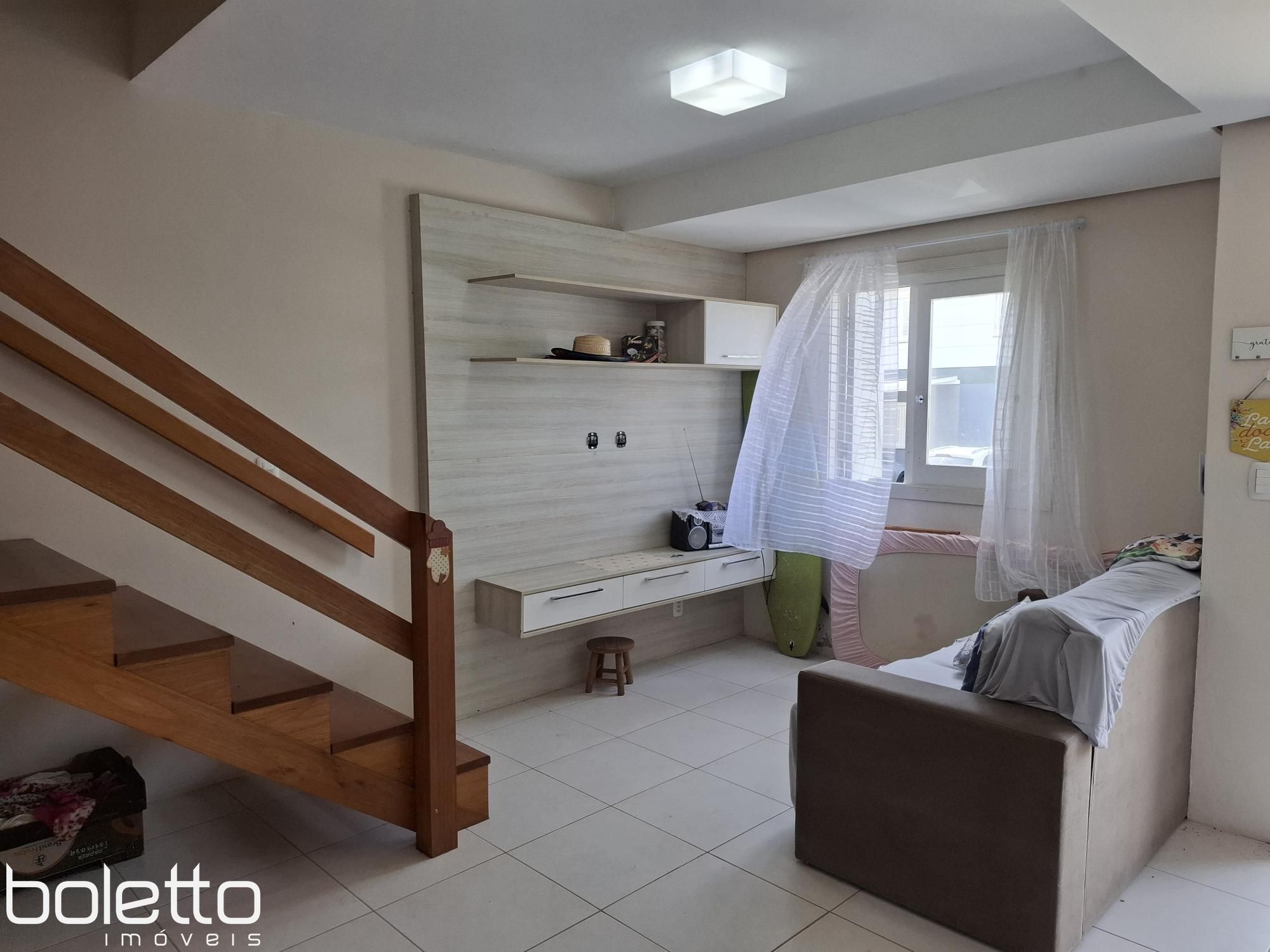 Sobrado de 3 quartos, 78m² no bairro Centenário, em Torres | Eu Corretor
