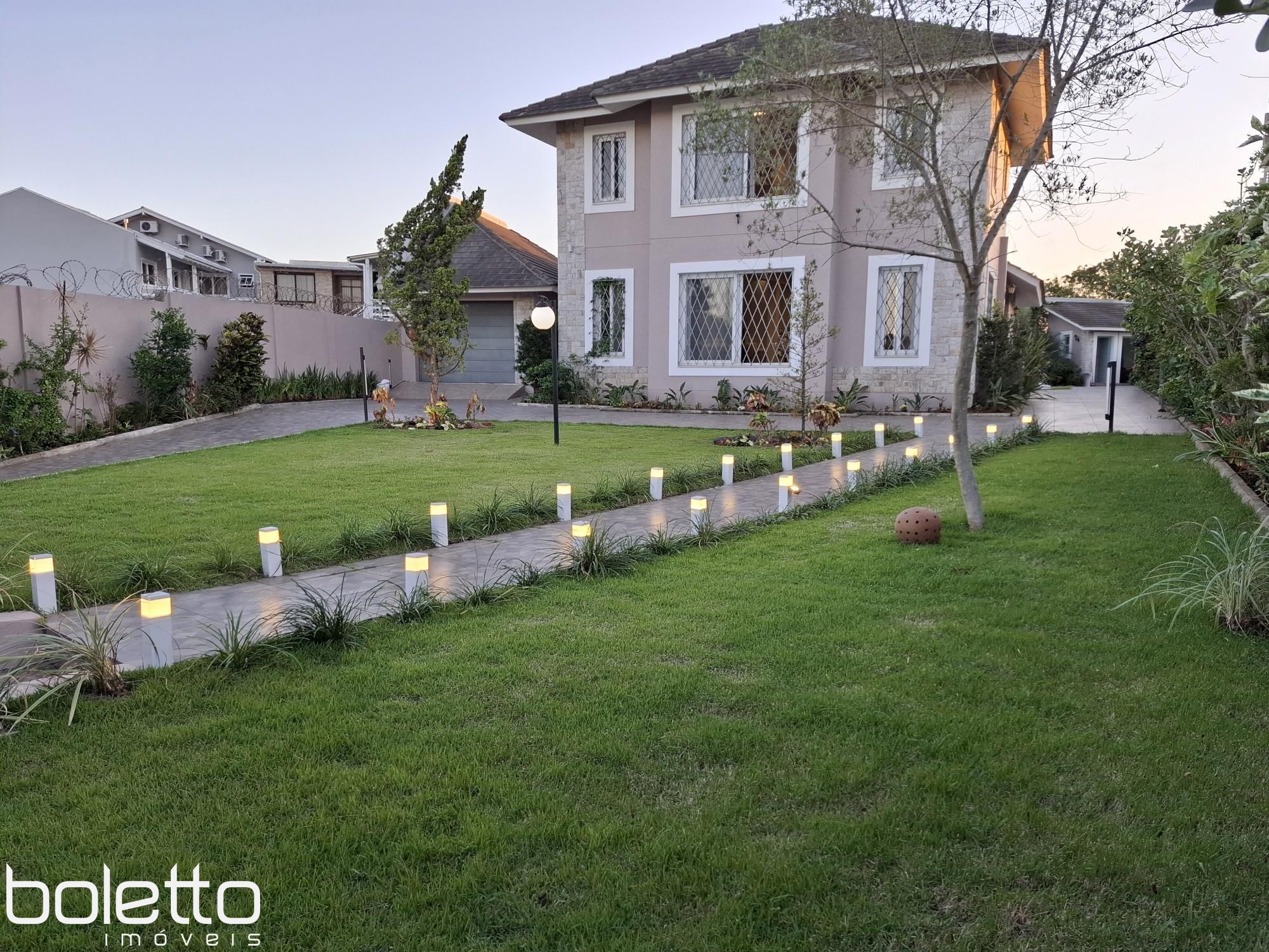 Casa de 5 quartos, 243m² no bairro Praia da Cal, em Torres | Eu Corretor