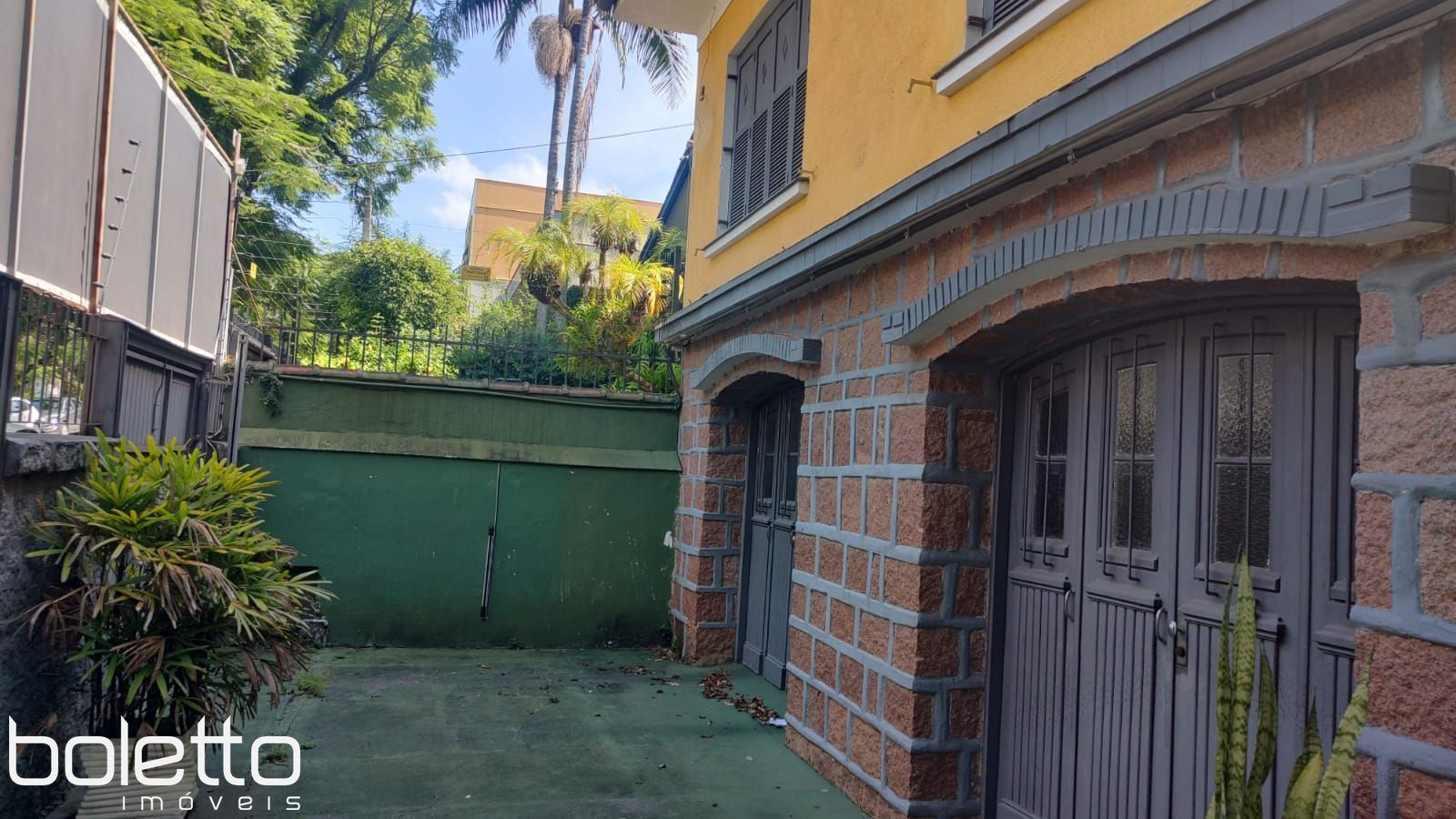 Imóvel Comercial de 2 quartos, 330m² no bairro Petrópolis, em Porto Alegre | Eu Corretor