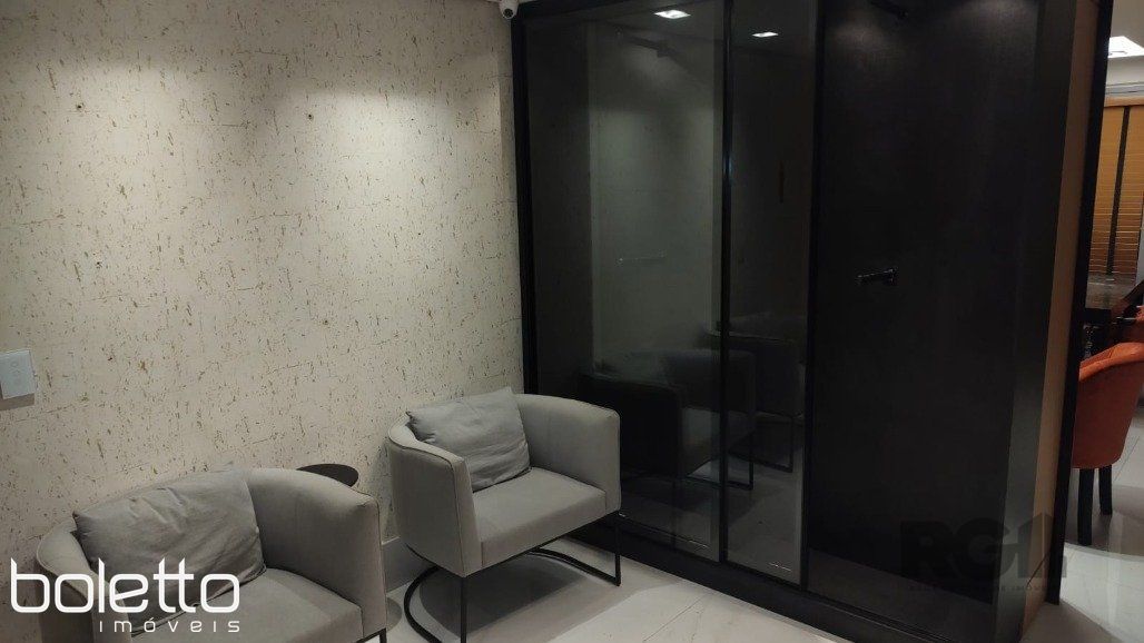Sala Comercial de 2 quartos, 140m² no bairro Floresta, em Porto Alegre | Eu Corretor