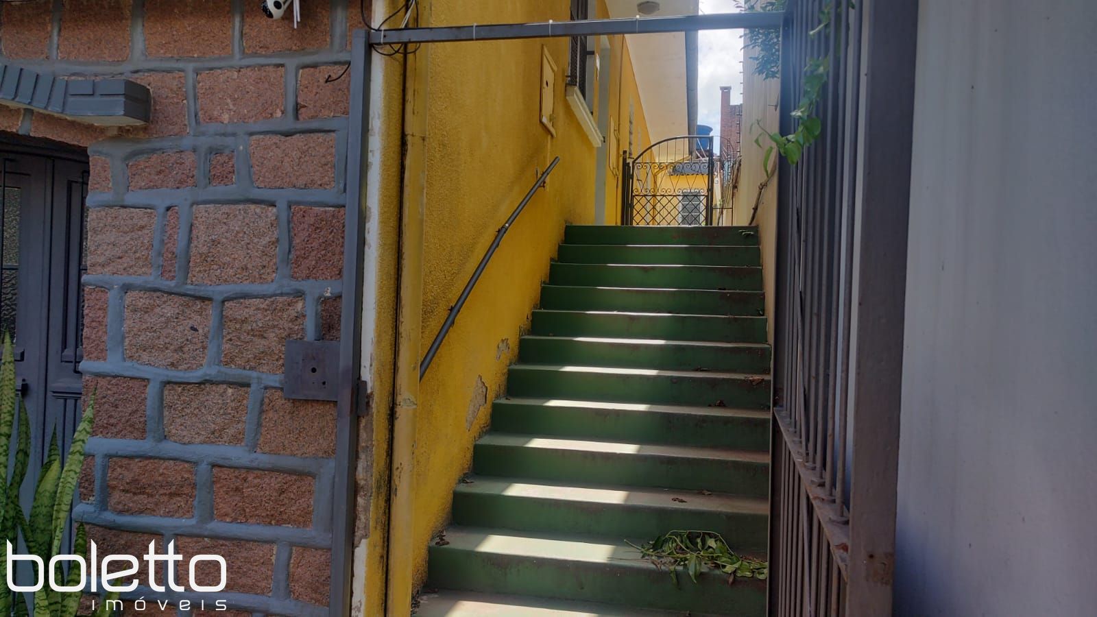 Imóvel Comercial de 2 quartos, 330m² no bairro Petrópolis, em Porto Alegre | Eu Corretor