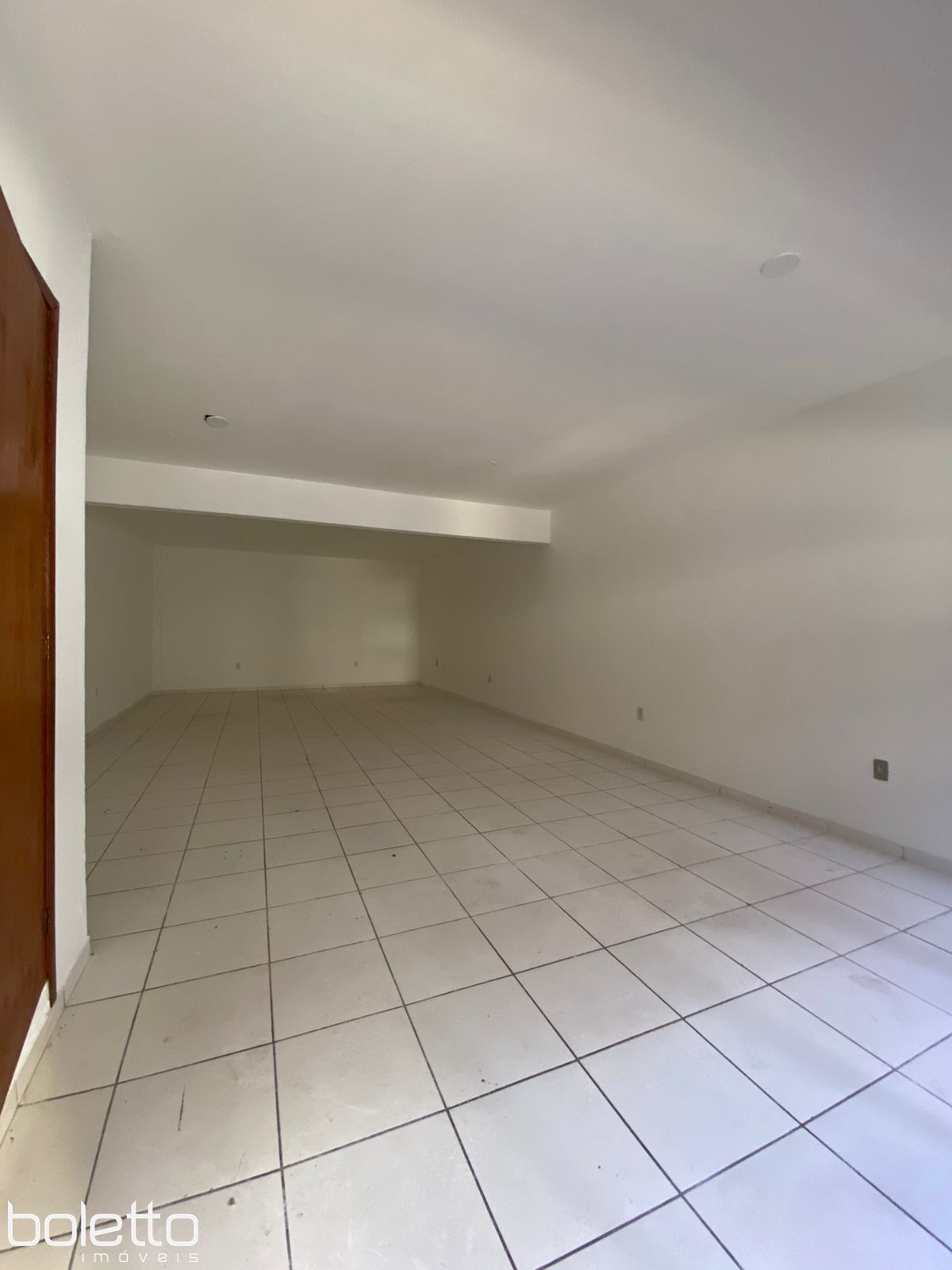 Sala Comercial de 2 quartos, 124m² no bairro Centro, em Canoas | Eu Corretor