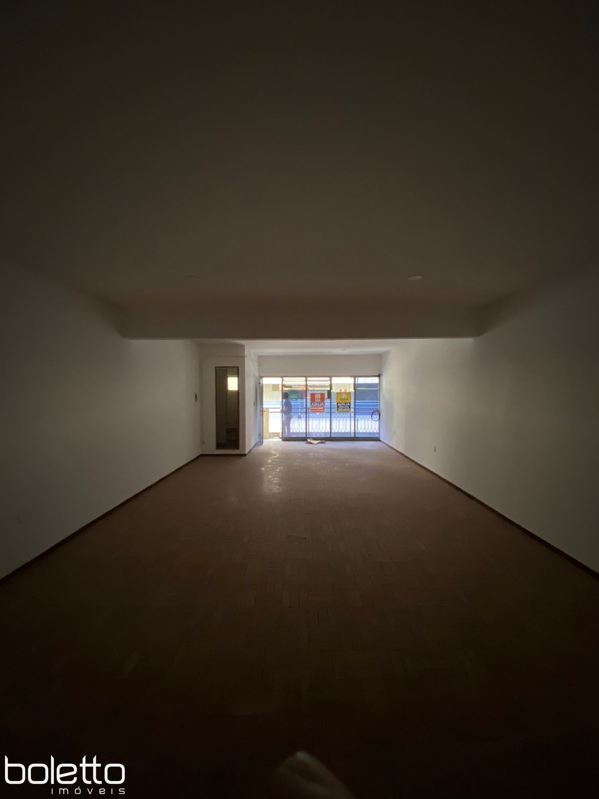 Sala Comercial de 2 quartos, 124m² no bairro Centro, em Canoas | Eu Corretor