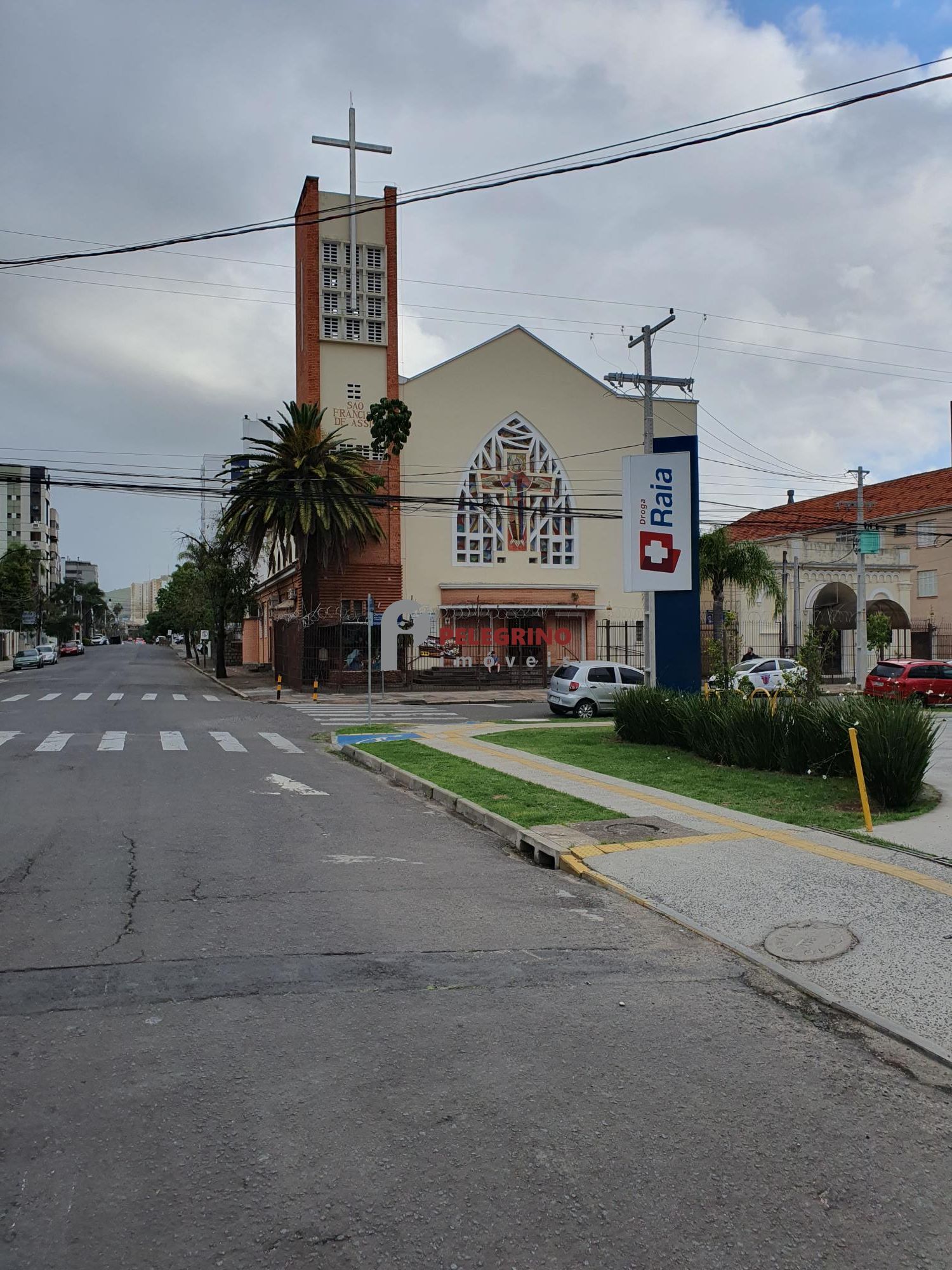 Pelegrino imoveis vende apartamento em porto alegre