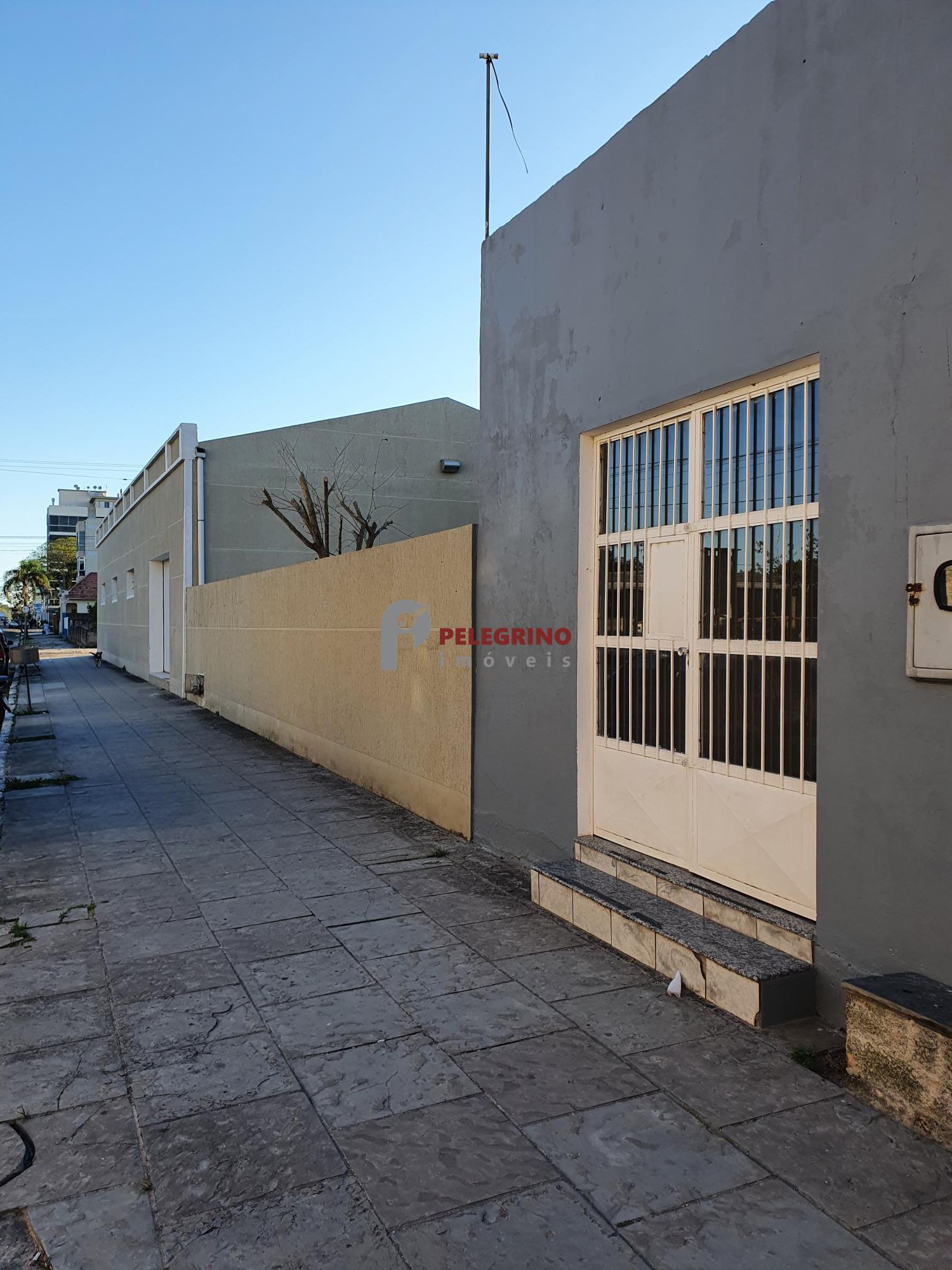 Pelegrino imóveis aluga sala comercial na rua borges de mede