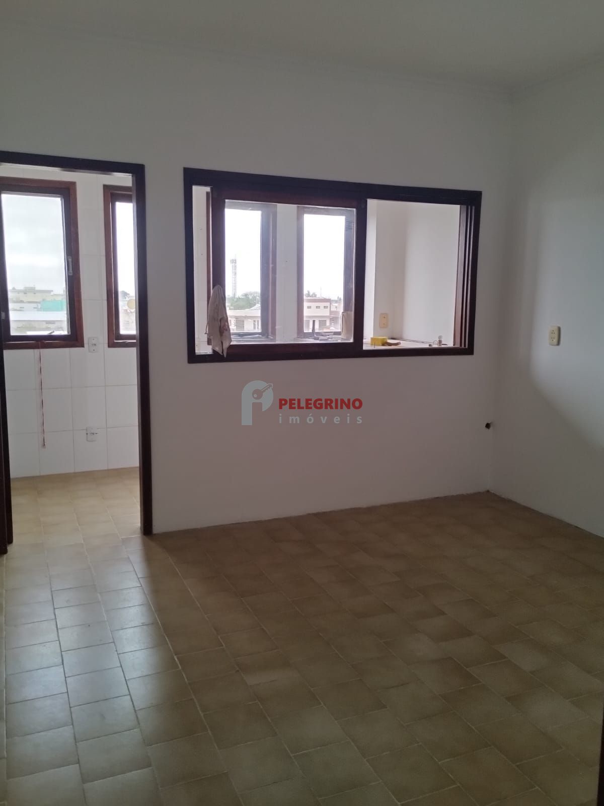 Pelegrino imóveis vende apartamento no centro de tapes