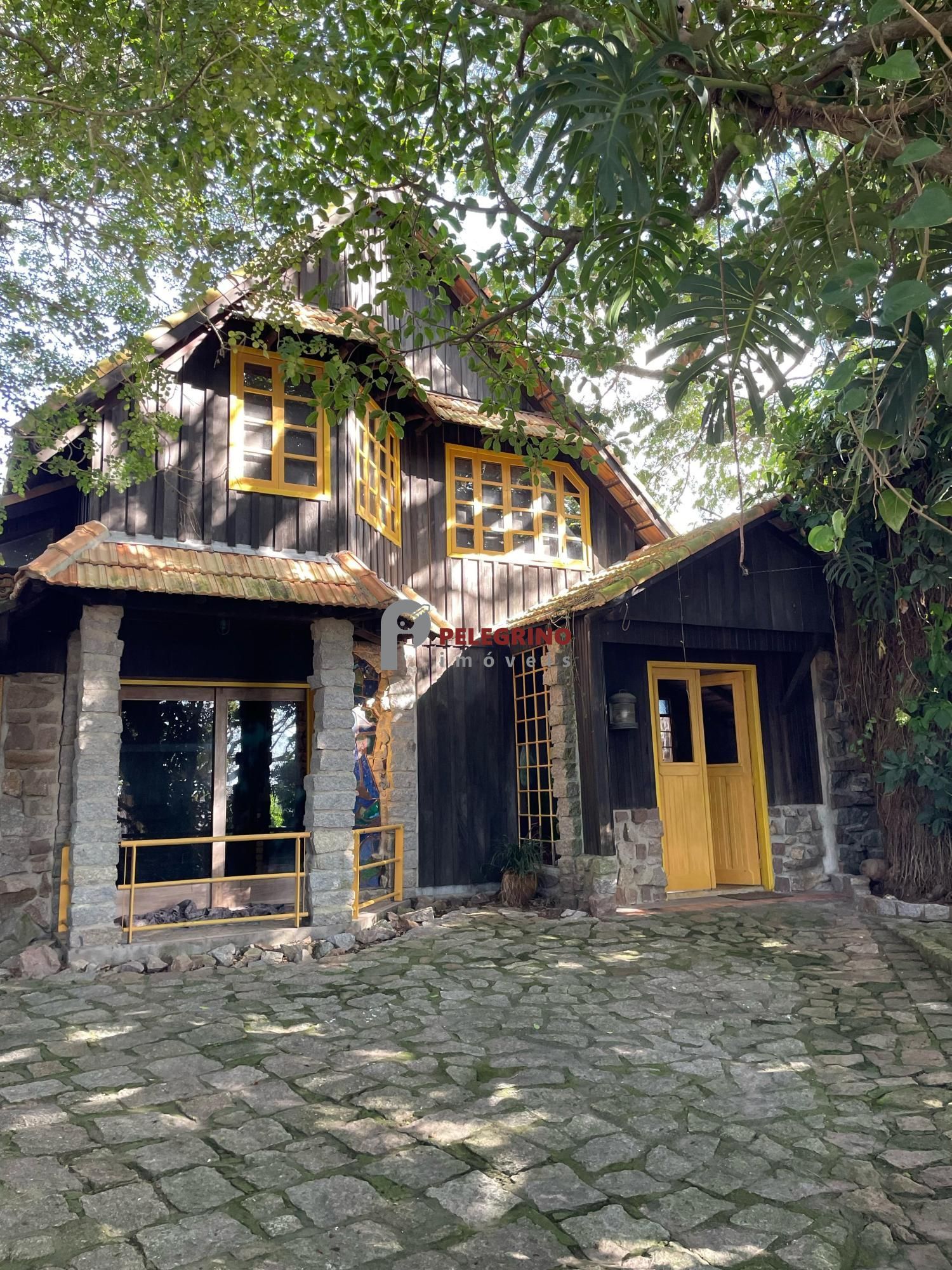 Pelegrino Imóveis vende casa no centro de Tapes