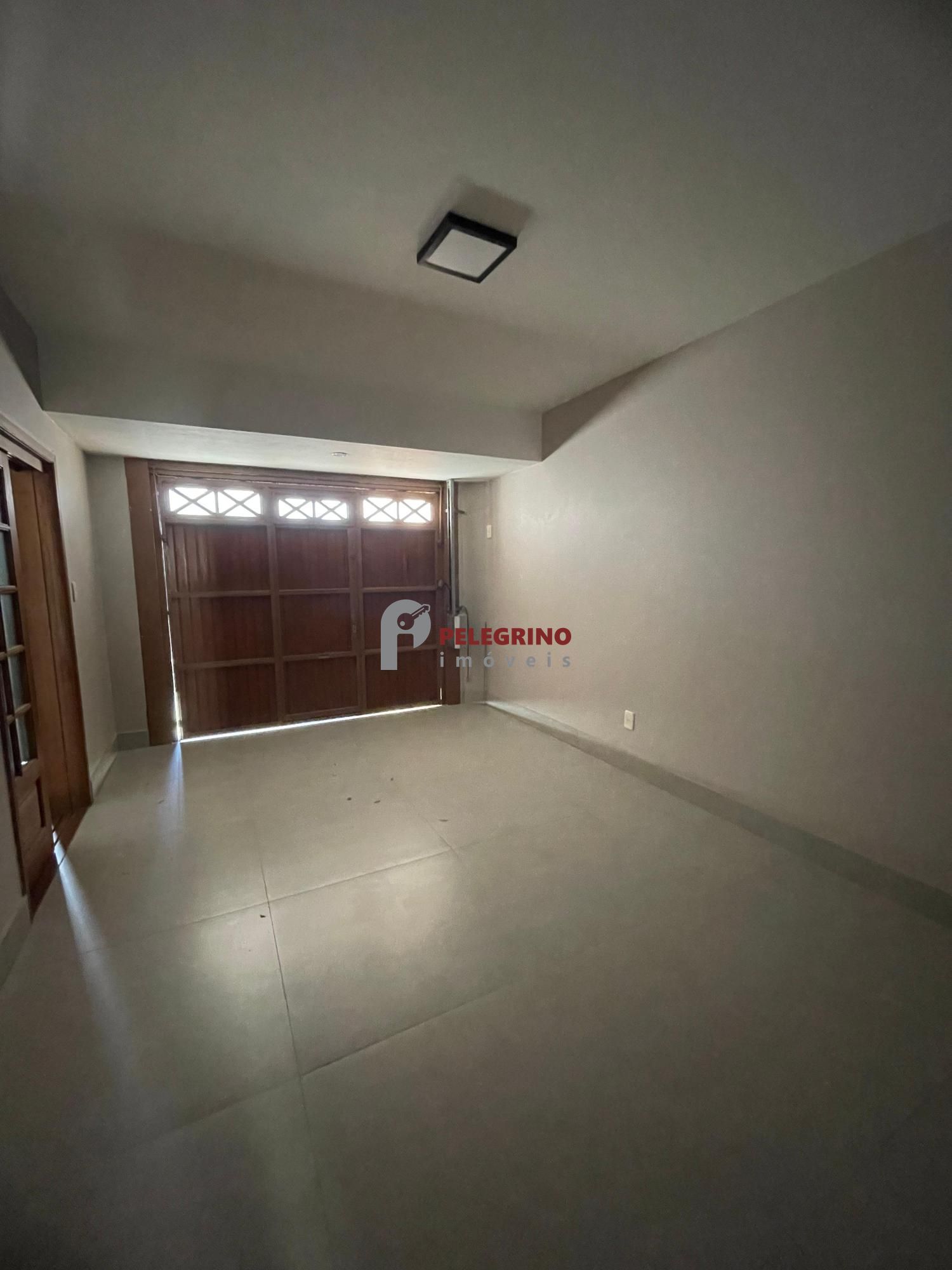 Pelegrino Imóveis vende casa no centro em Tapes