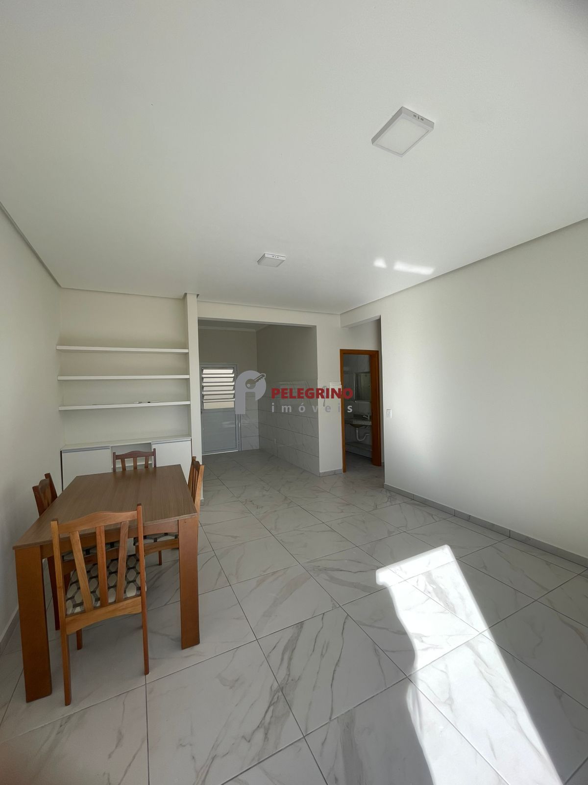 Pelegrino imóveis aluga casa de condomínio no pontal - foto 6