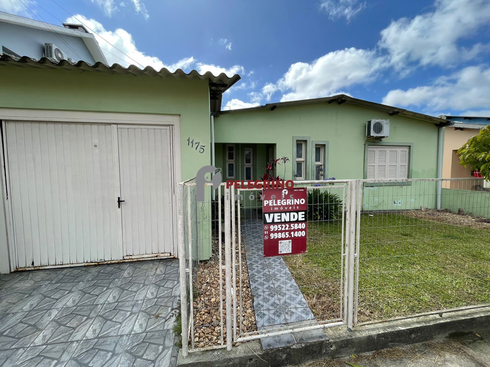 Pelegrino imóveis vende casa no centro de tapes