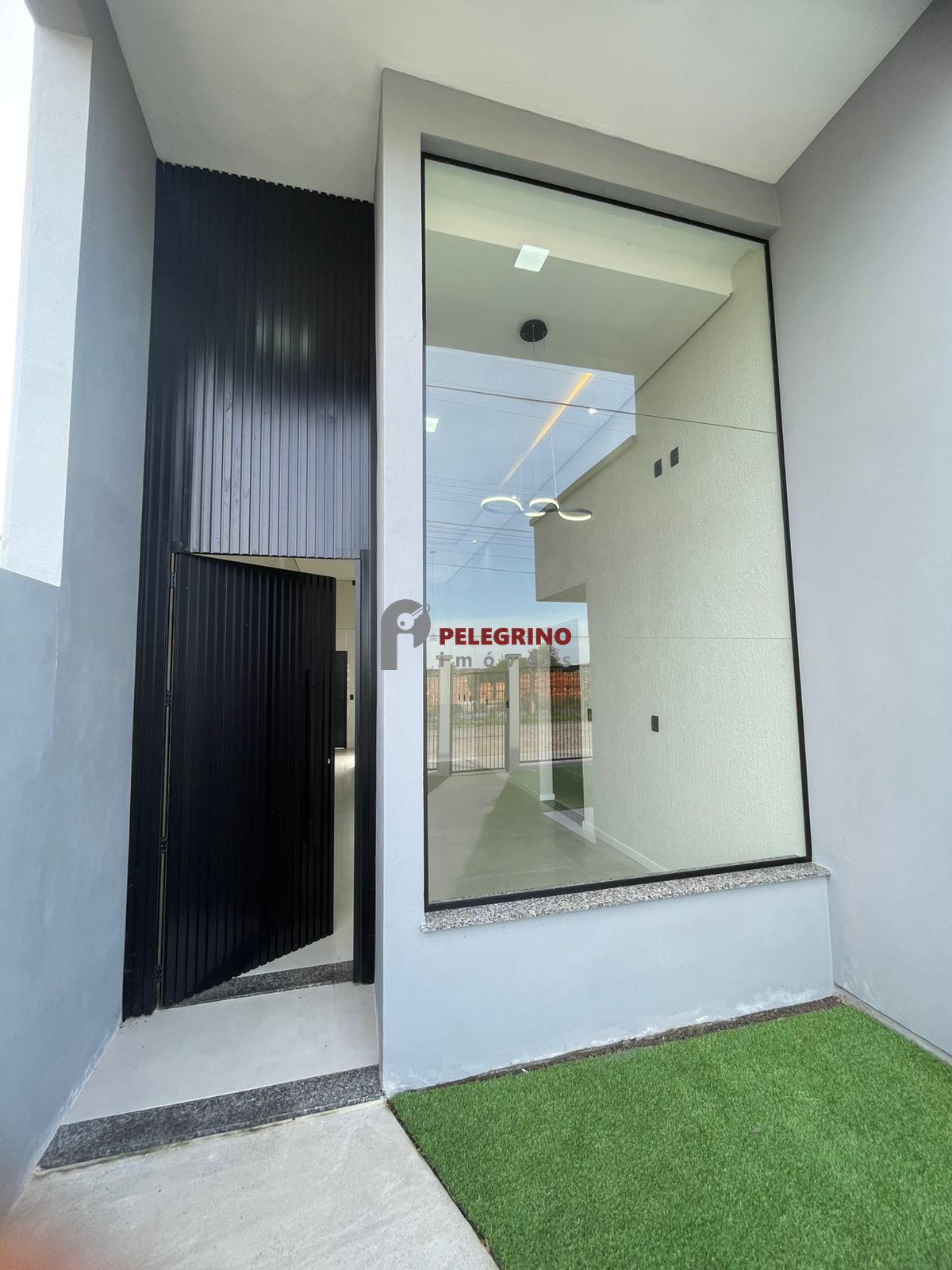 Pelegrino imóveis aluga casa no centro de tapes