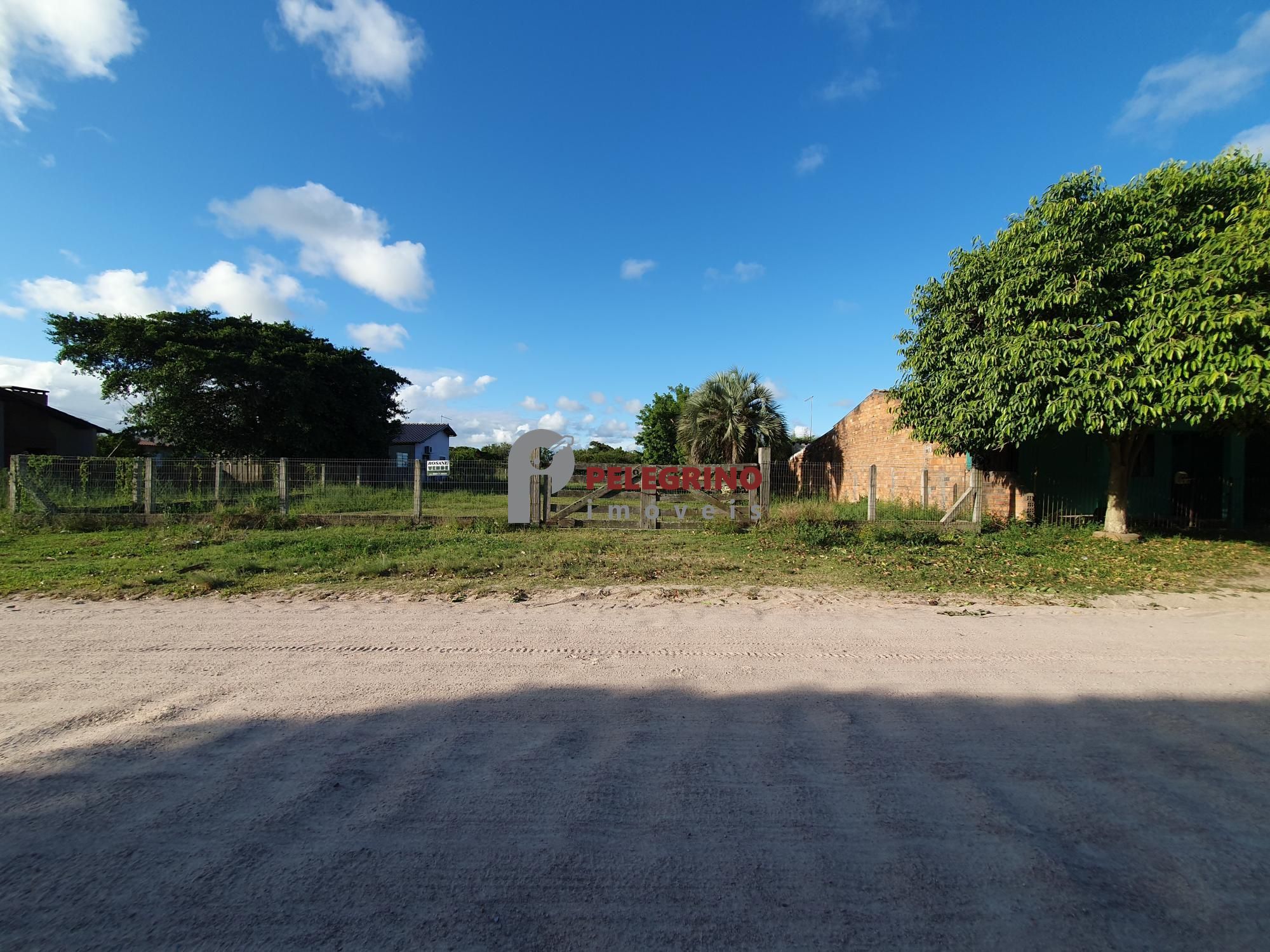 Pelegrino imóveis vende terreno no centro de tapes