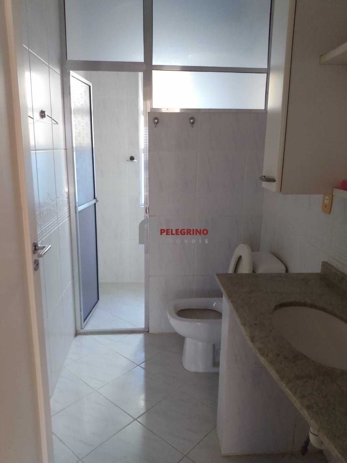 Pelegrino imóveis vende apartamento no centro em tapes
