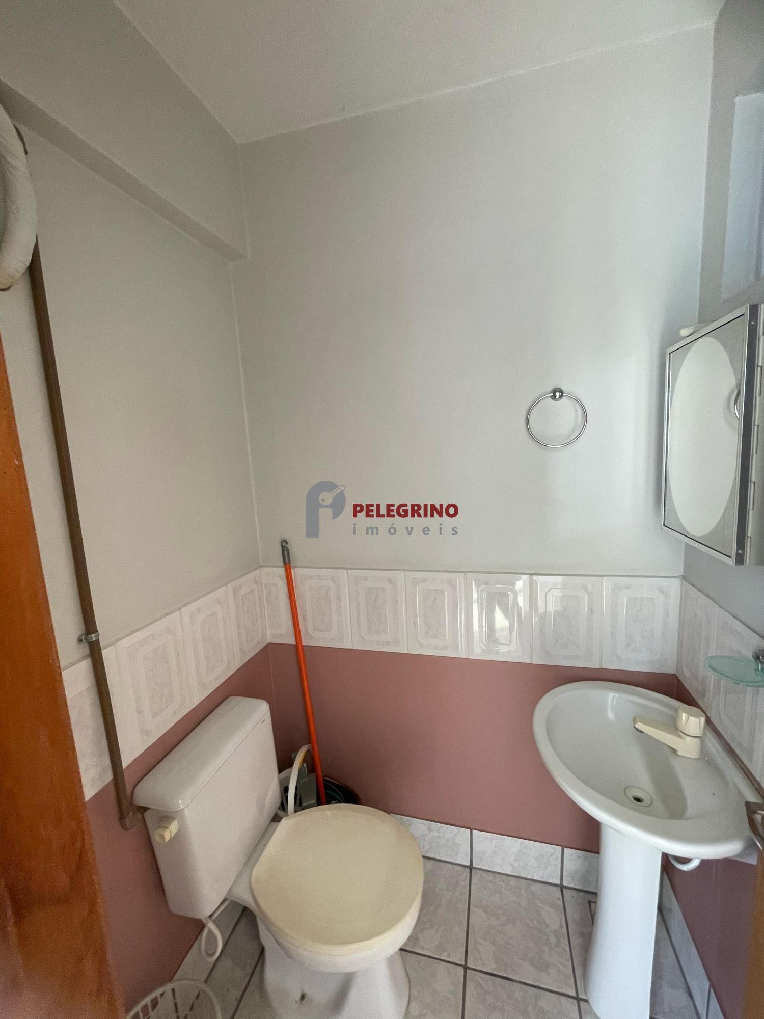 Pelegrino imóveis aluga sala comercial no centro de tapes - foto 14