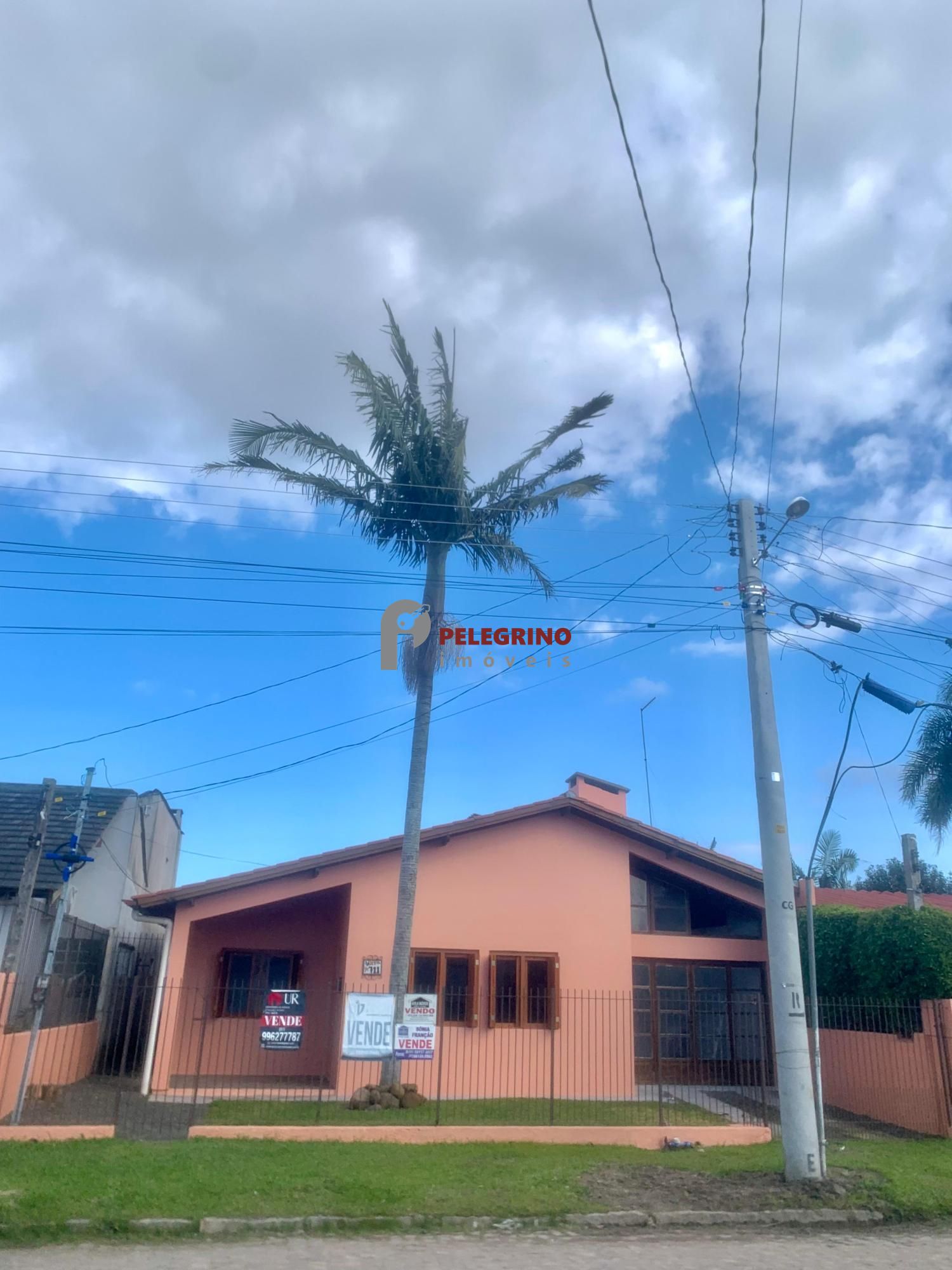 Pelegrino Imóveis vende casa no centro de Tapes