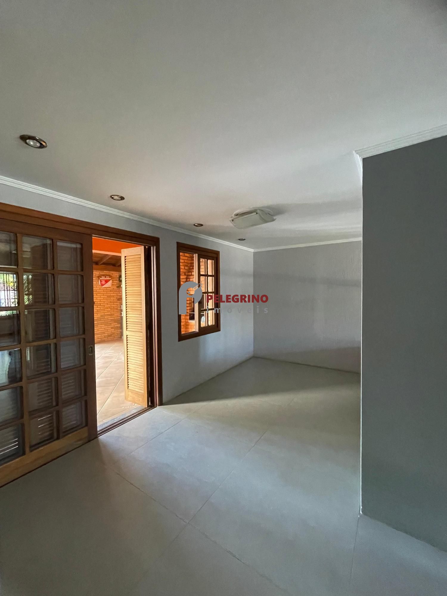 Pelegrino Imóveis vende casa no centro em Tapes