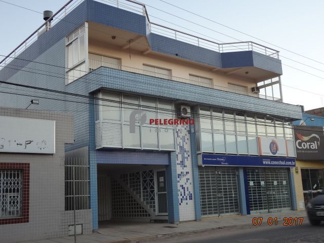Pelegrino imóveis vende apartamento no centro em tapes
