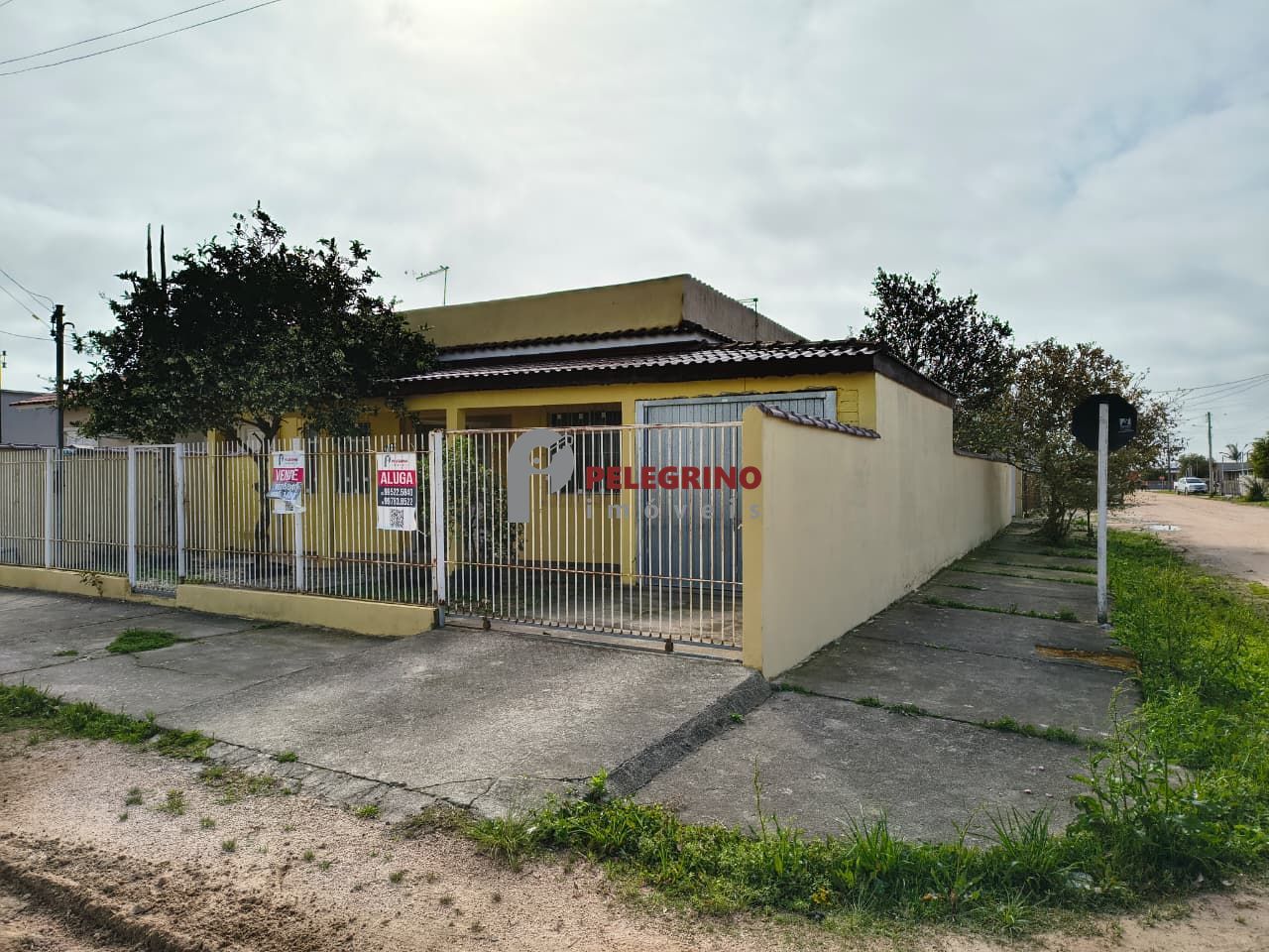 Pelegrino Imóveis vende casa no Balneário Rebello em Tapes