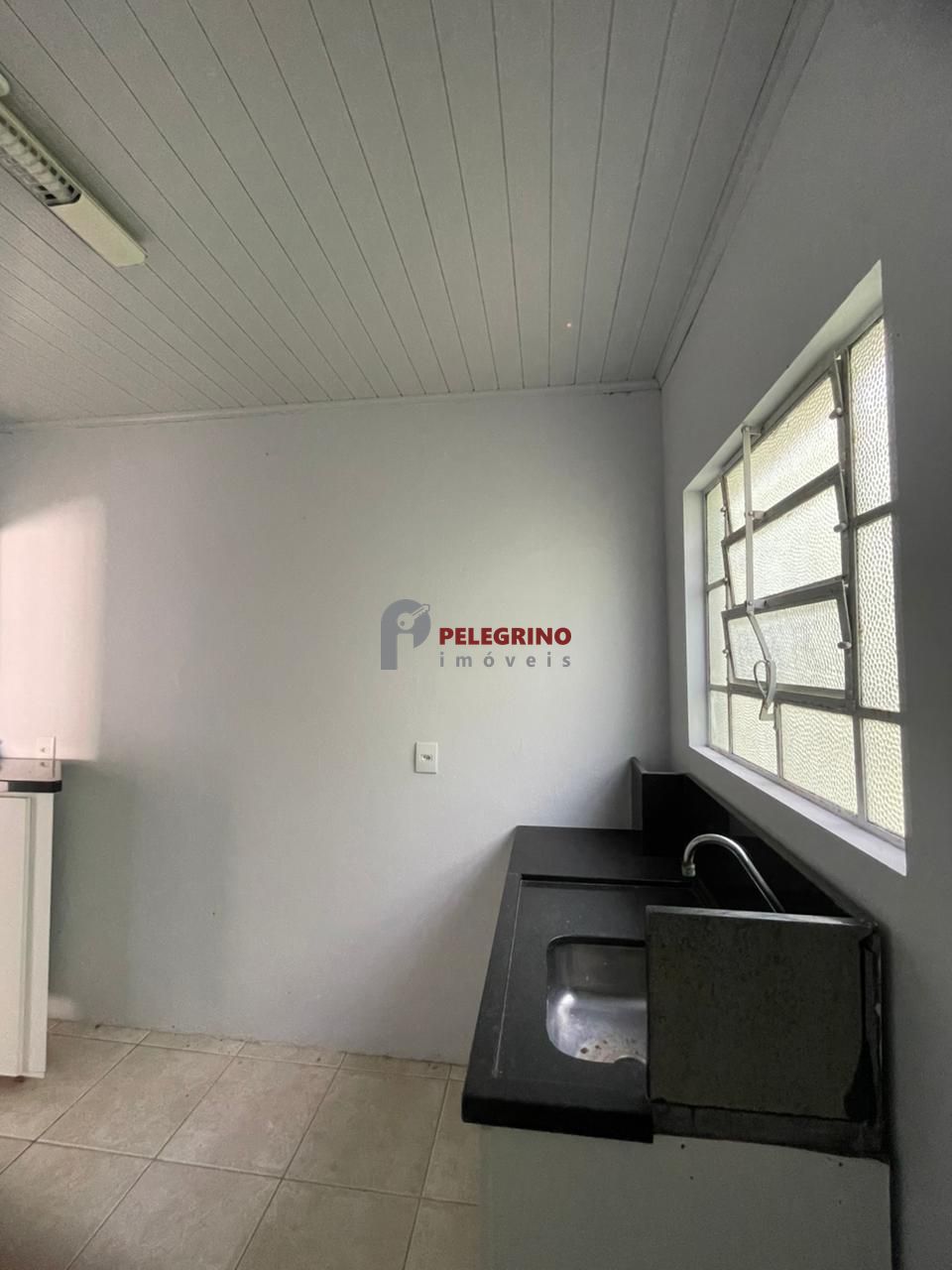 Pelegrino Imóveis aluga sala comercial no centro de Tapes - foto 27