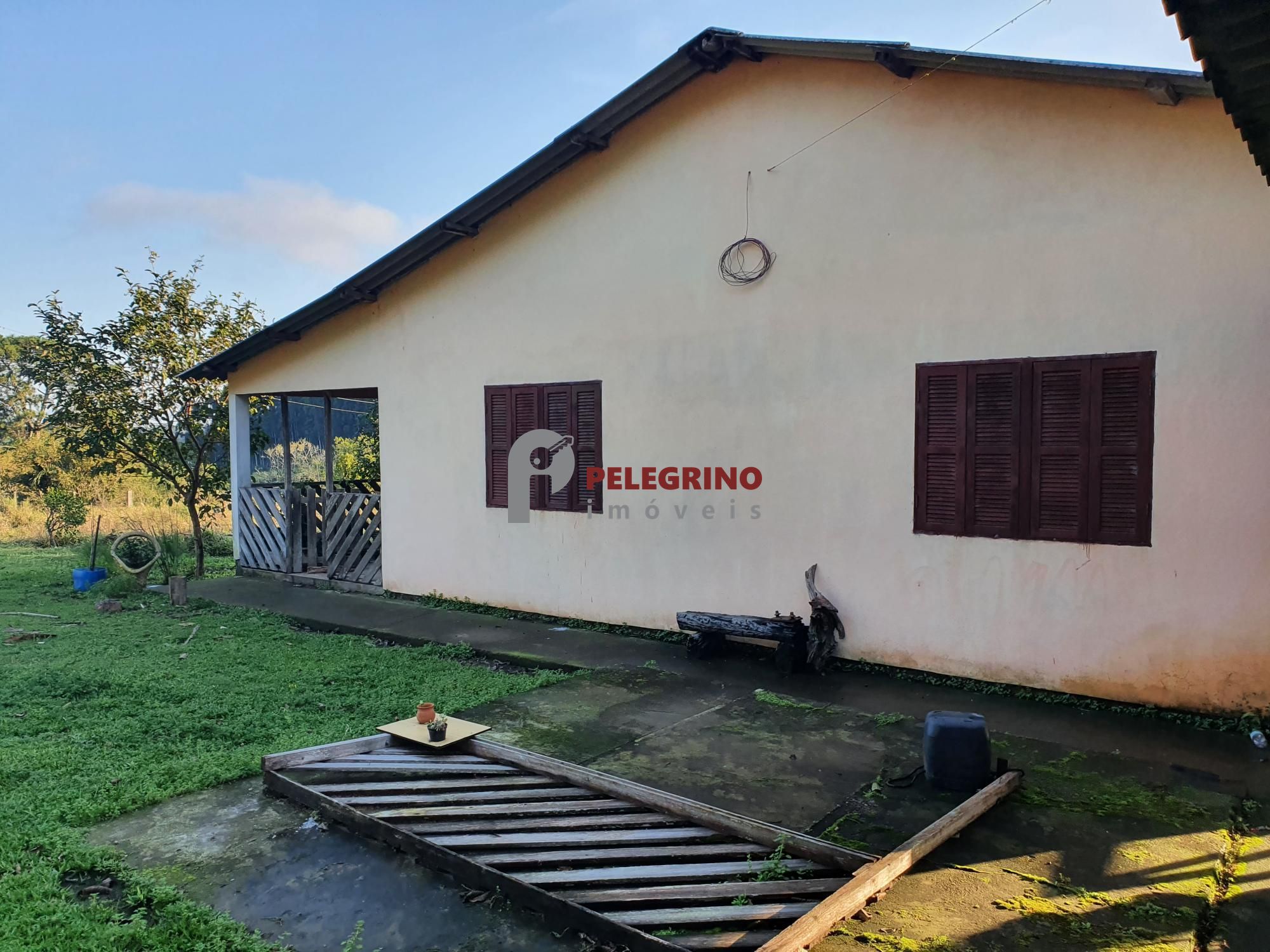 Pelegrino Imóveis vende chacára na BR 116
