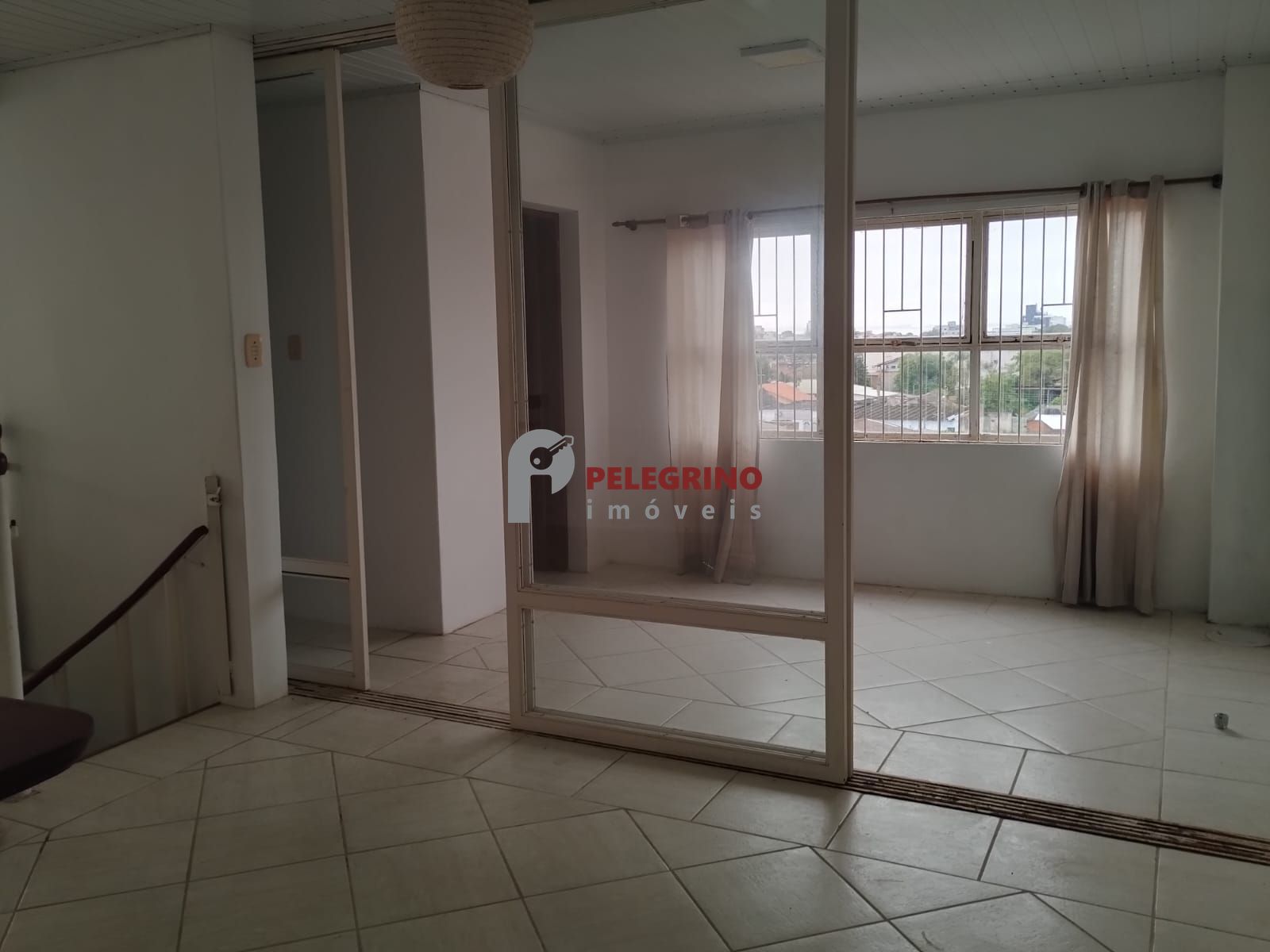 Pelegrino imóveis vende apartamento no centro de tapes