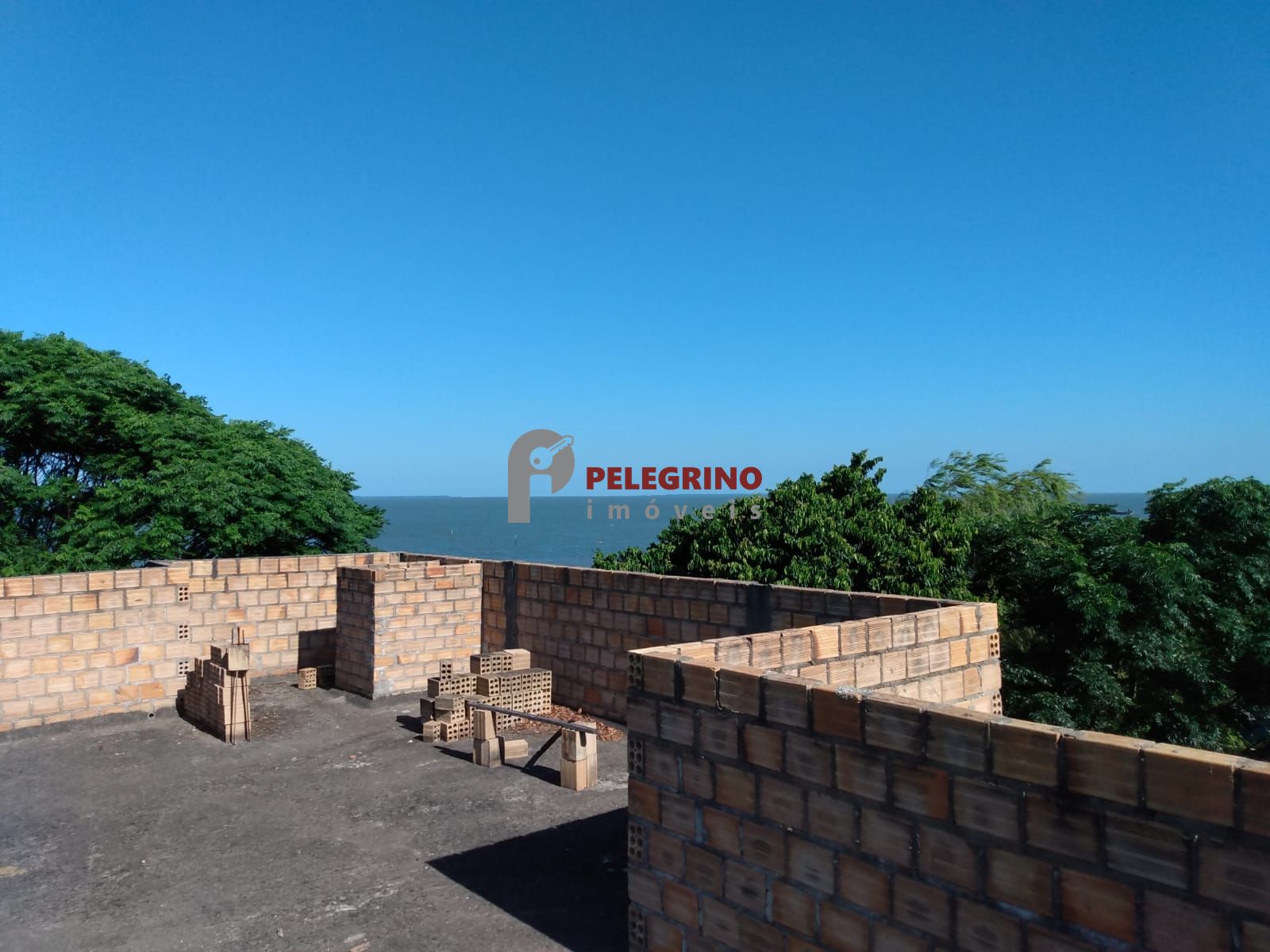 Pelegrino Imóveis vende casa no centro