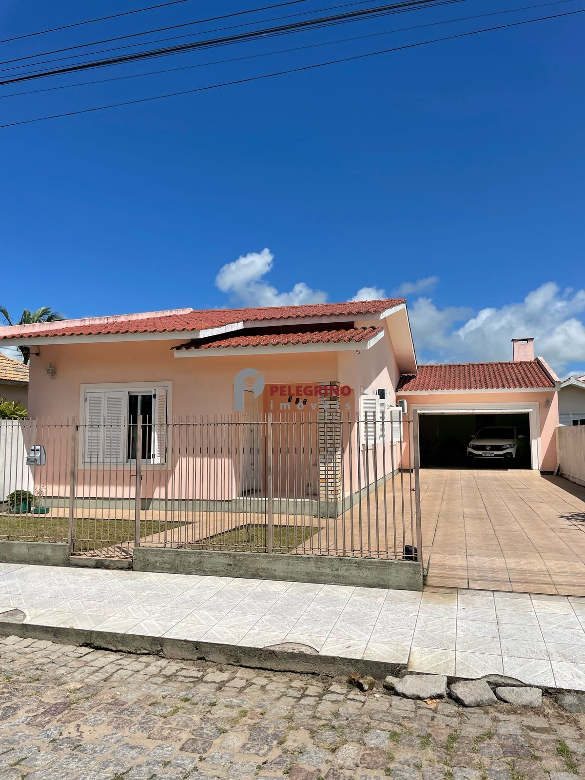 Pelegrino Imóveis vende casa no Centro de Tapes