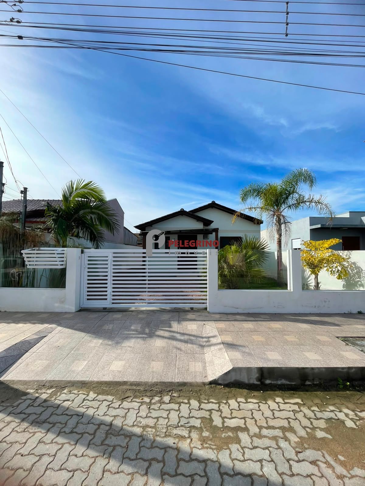 Pelegrino imóveis vende casa no bairro pontal em tapes