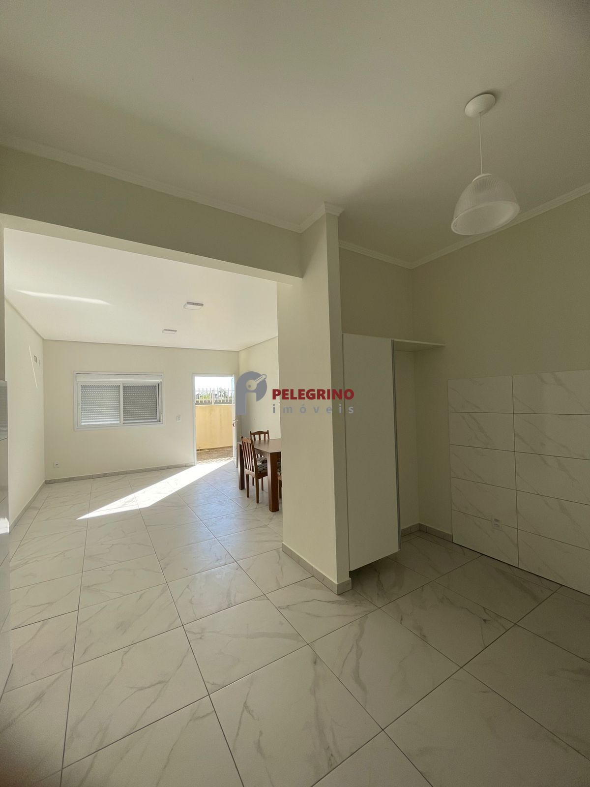 Pelegrino imóveis aluga casa de condomínio no pontal - foto 9