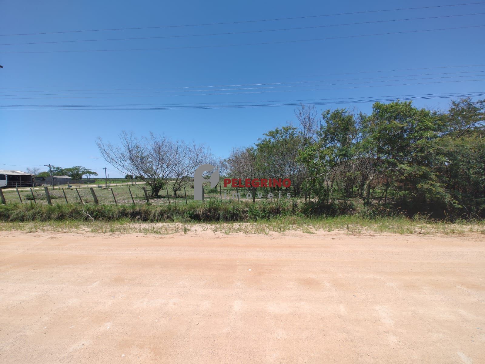 Pelegrino Imóveis vende sítio no Balneário Rebello em Tapes