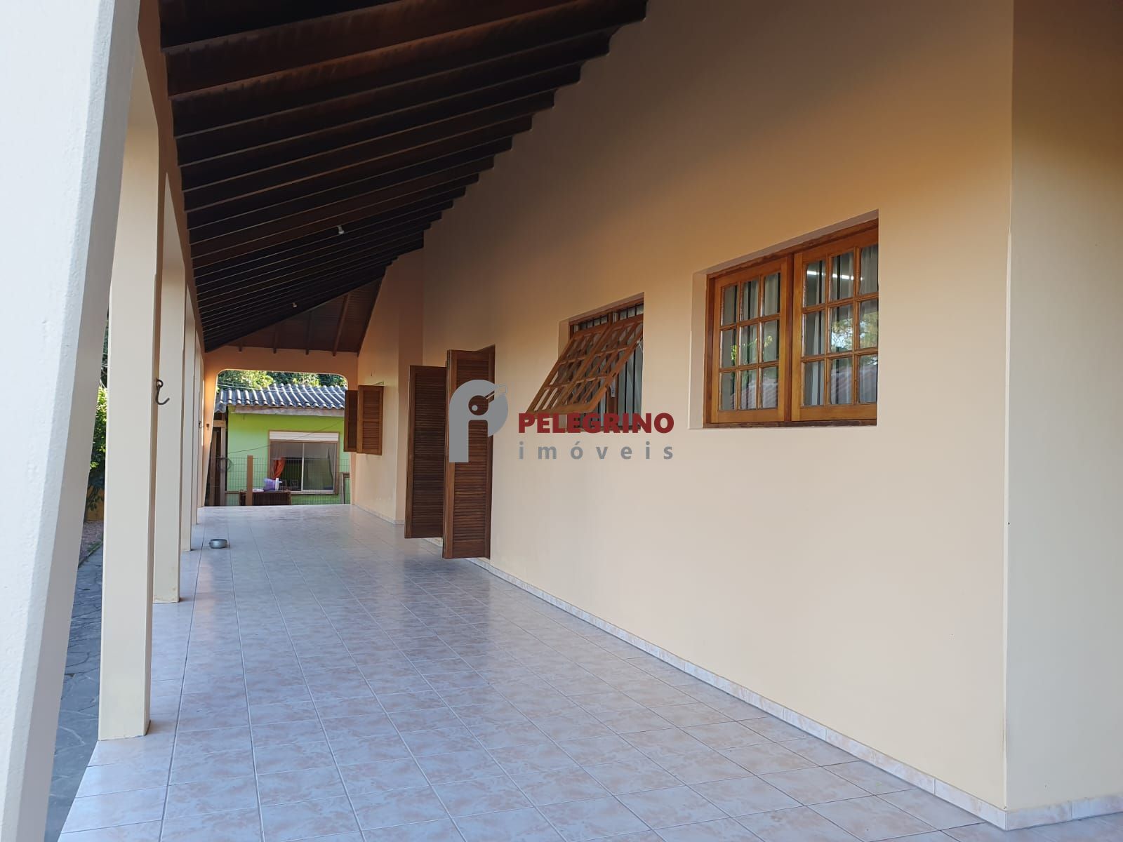 Pelegrino imóveis vende casa na pinvest em tapes