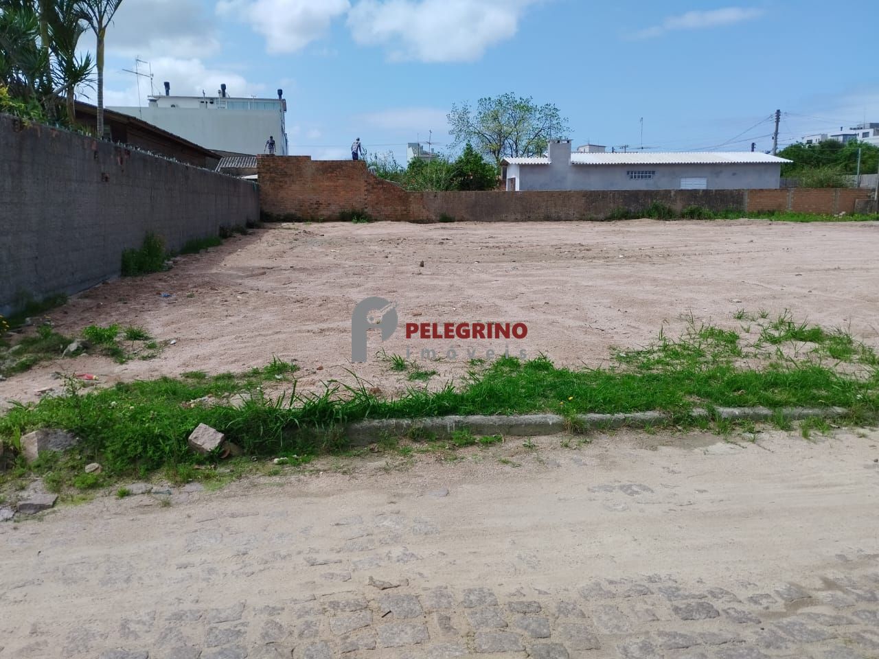 Pelegrino Imóveis vende terreno no Centro