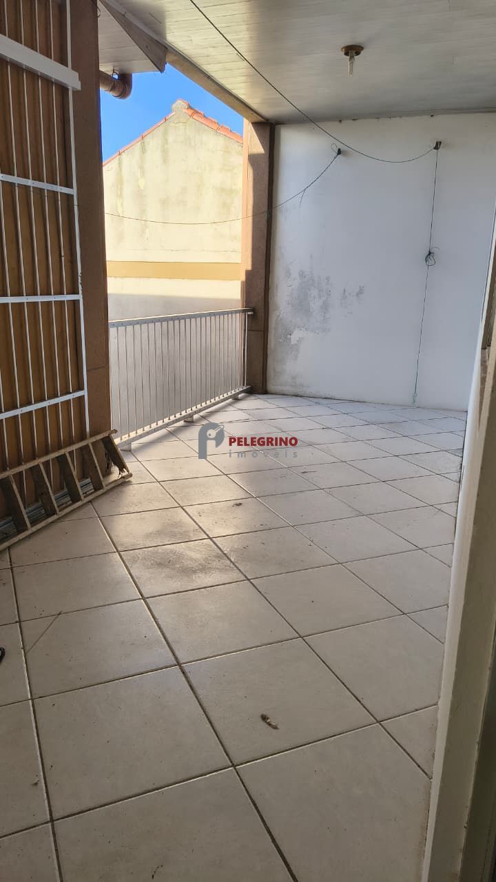 Pelegrino imóveis aluga apartamento no centro de tapes