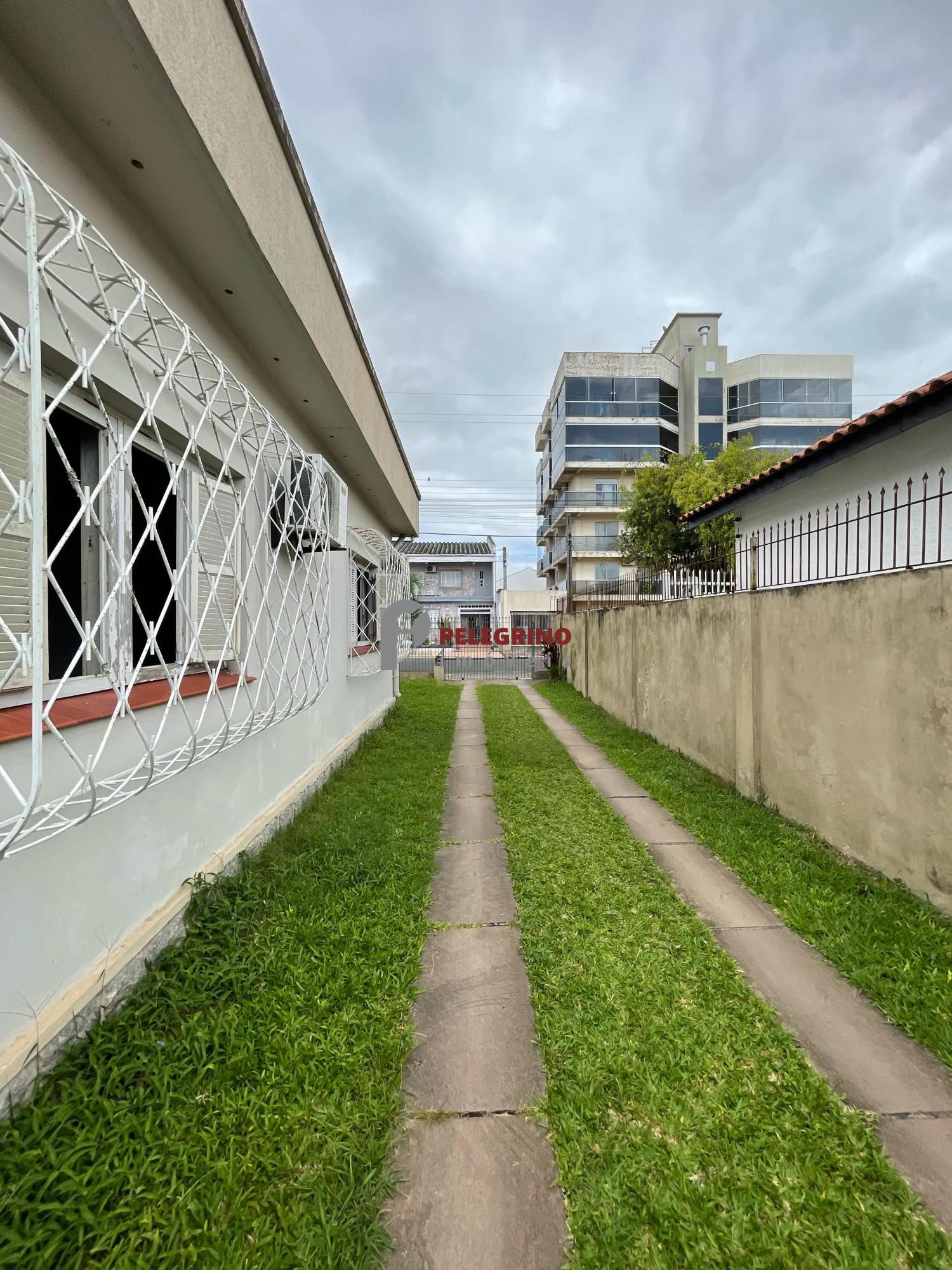 Pelegrino Imóveis vende casa no centro Tapes