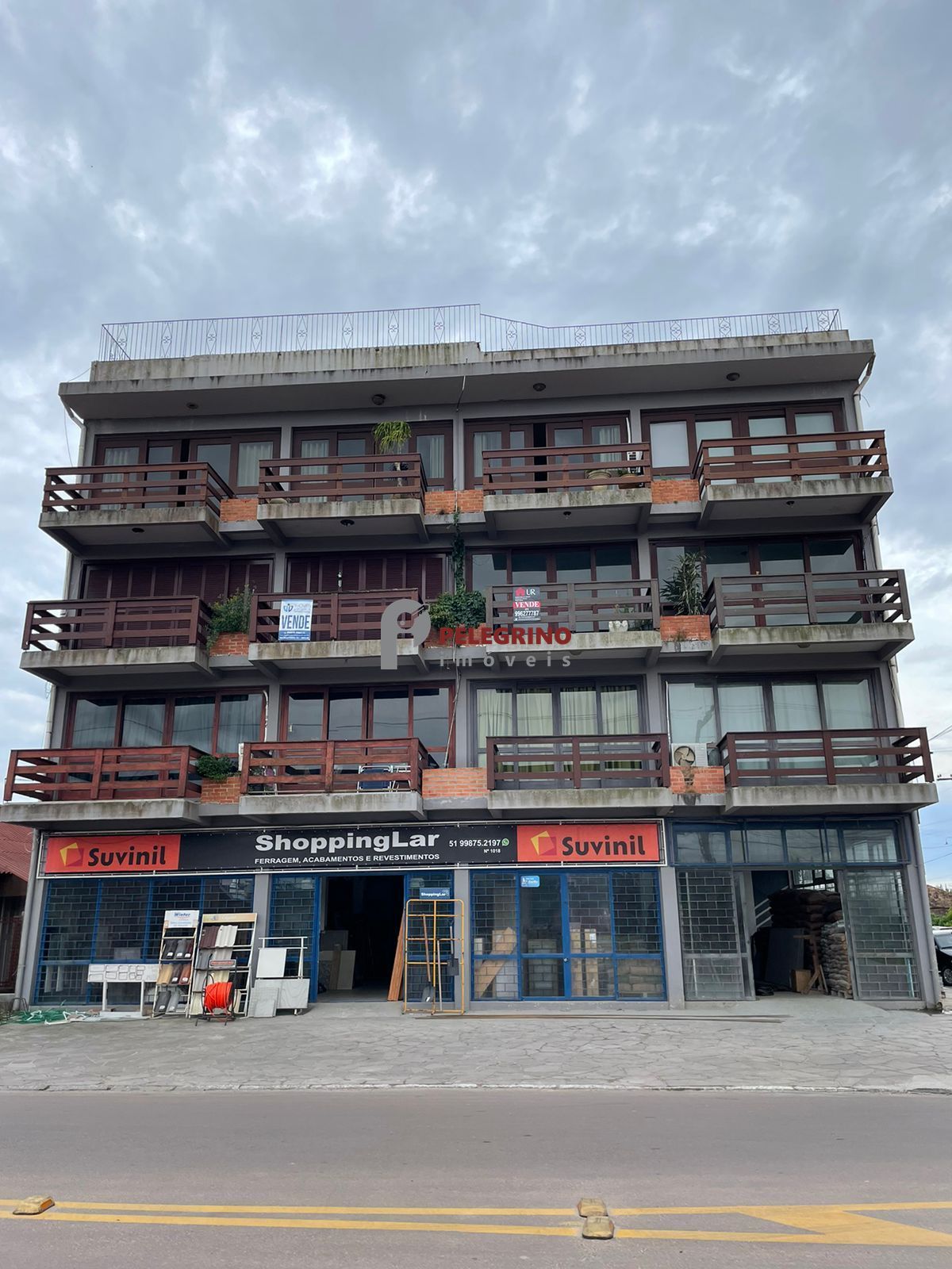 Pelegrino imóveis vende apartamento no centro de tapes