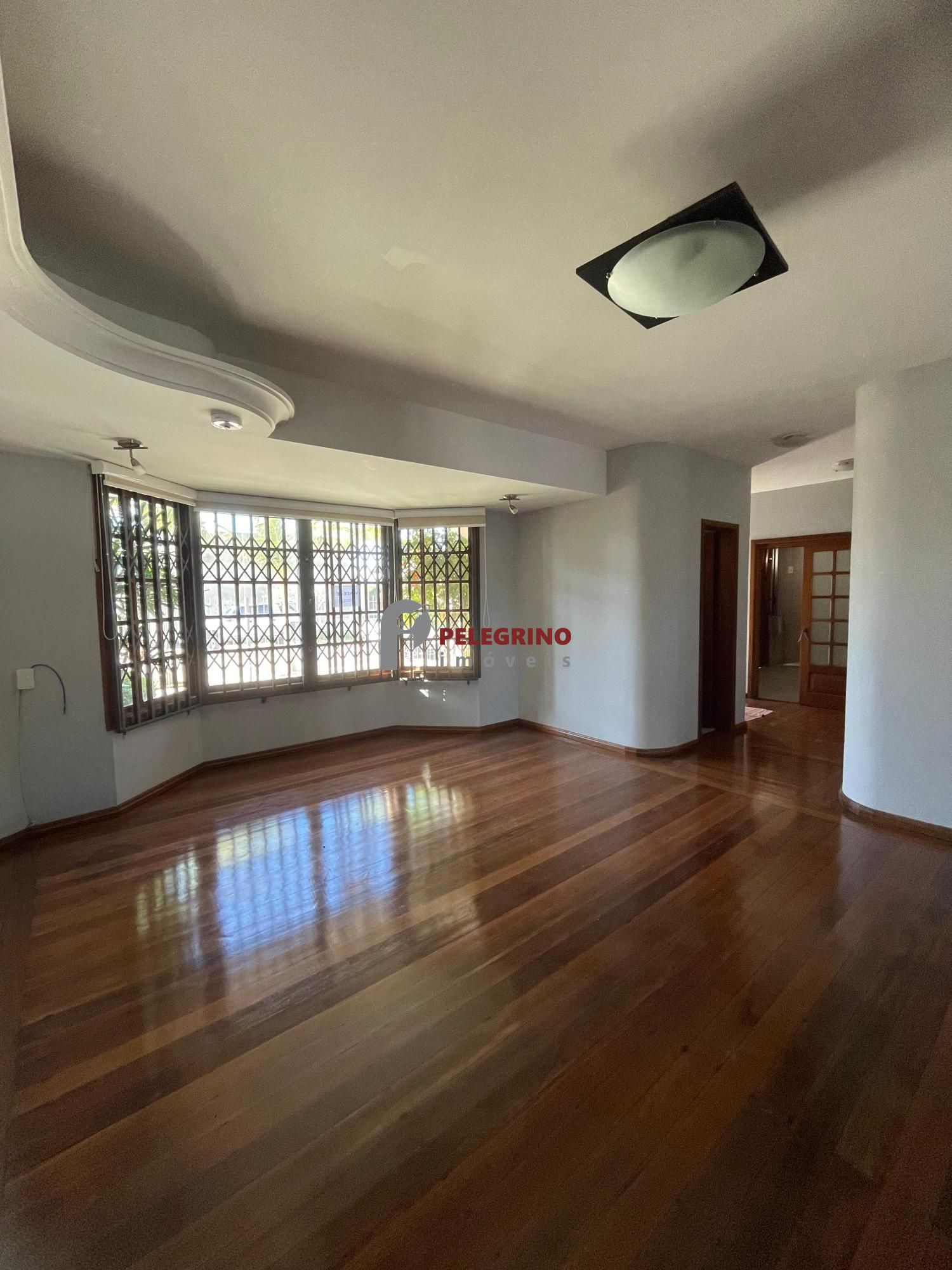 Pelegrino Imóveis vende casa no centro em Tapes