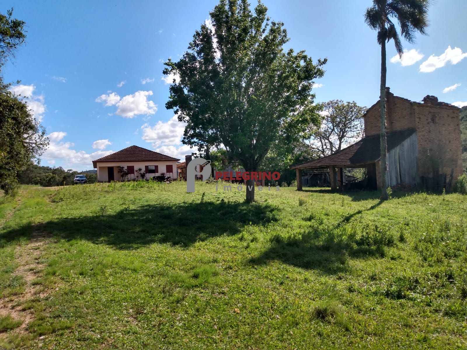 Vende sítio de 90,5948 hectares a 6km do centro de cerro gra