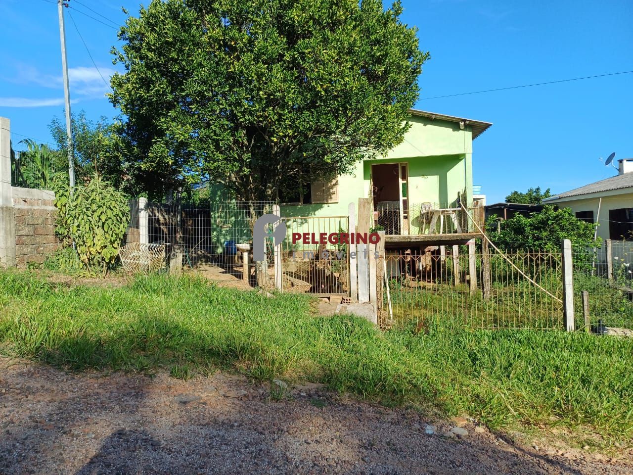 Pelegrino imóveis vende casa na esquina de tapes