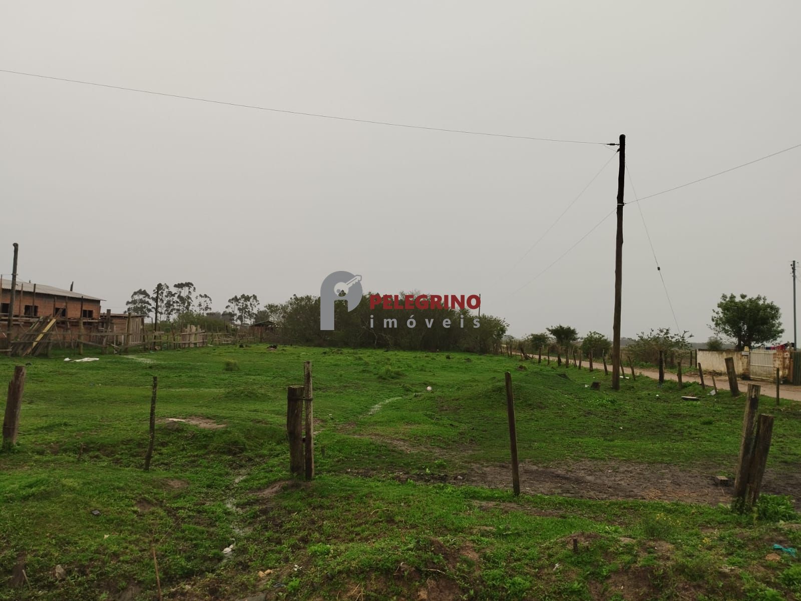 Pelegrino imóveis vende terreno rural em tapes