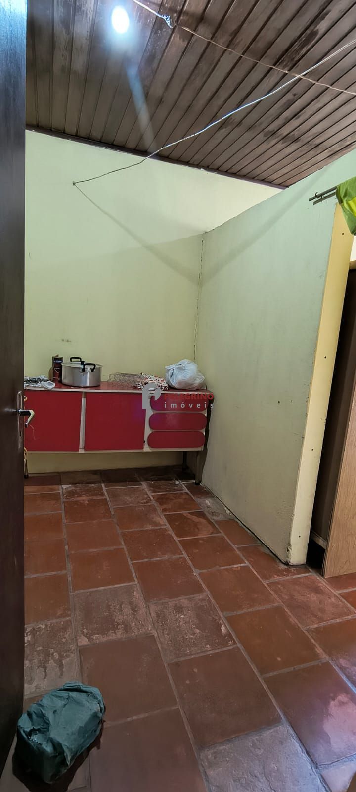 Pelegrino imóveis vende casa no centro de tapes